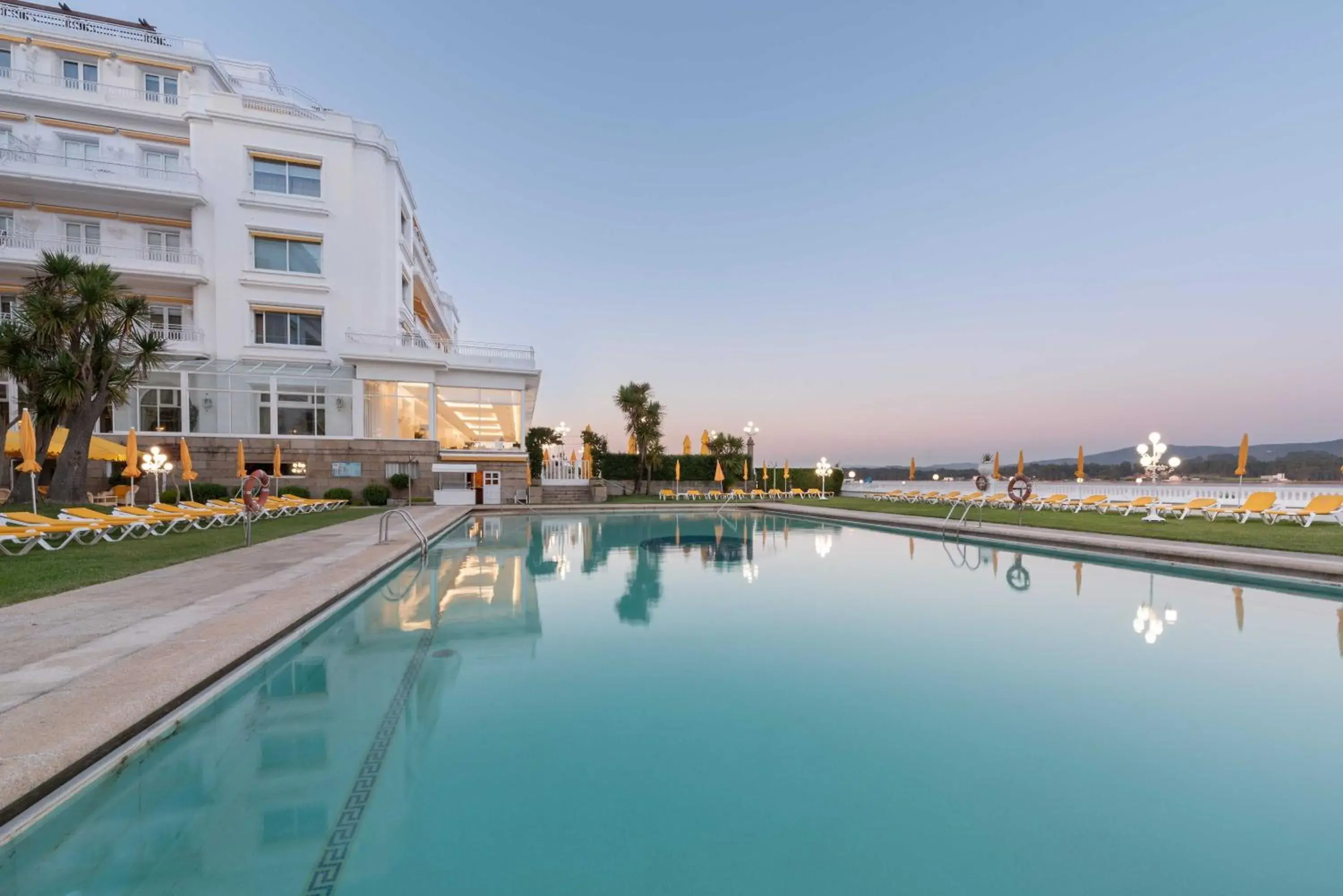 Property building, Swimming Pool in Eurostars Gran Hotel La Toja
