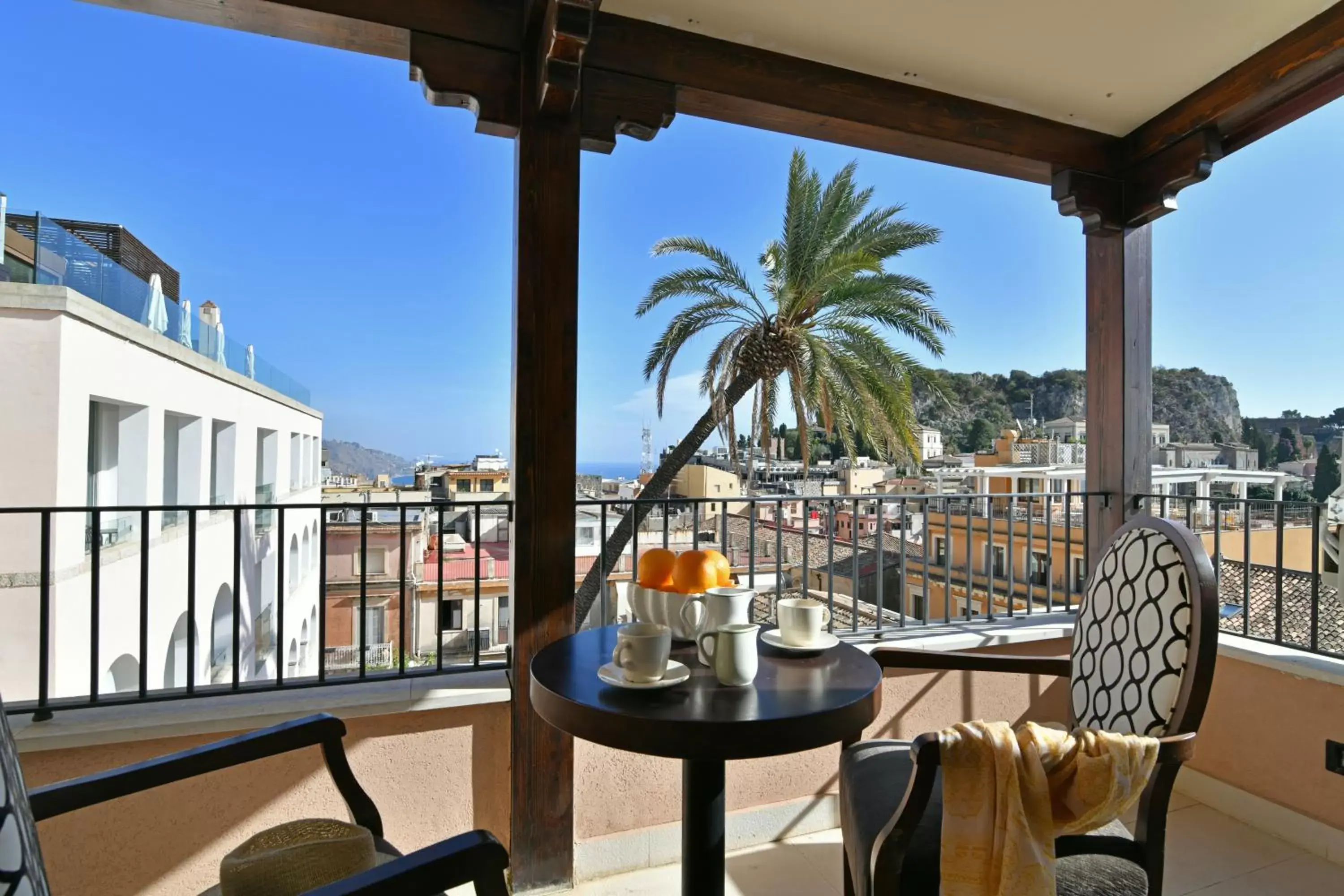 Patio in Hotel Le Chevalier