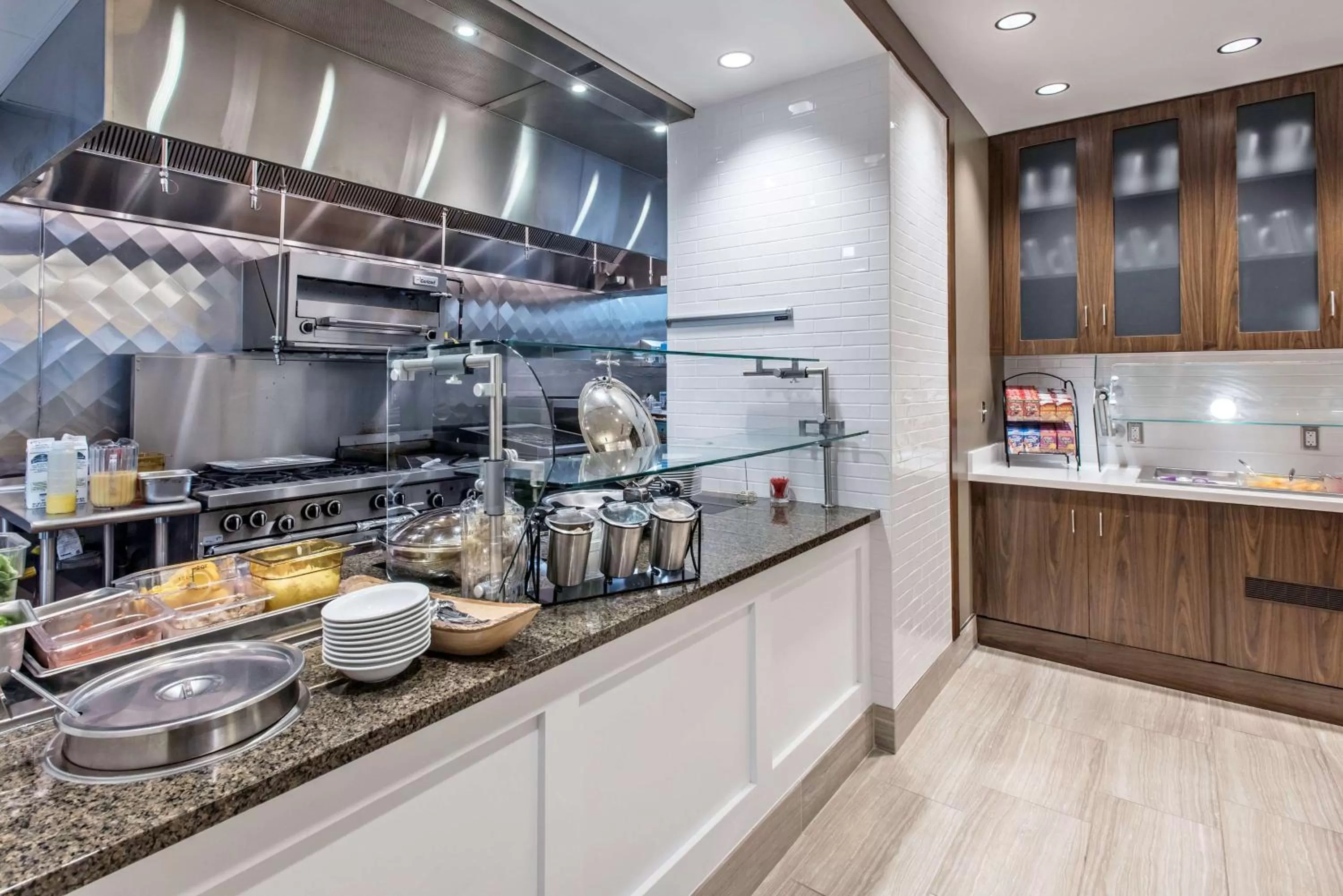 Restaurant/places to eat in Hilton Garden Inn Minneapolis Airport Mall of America