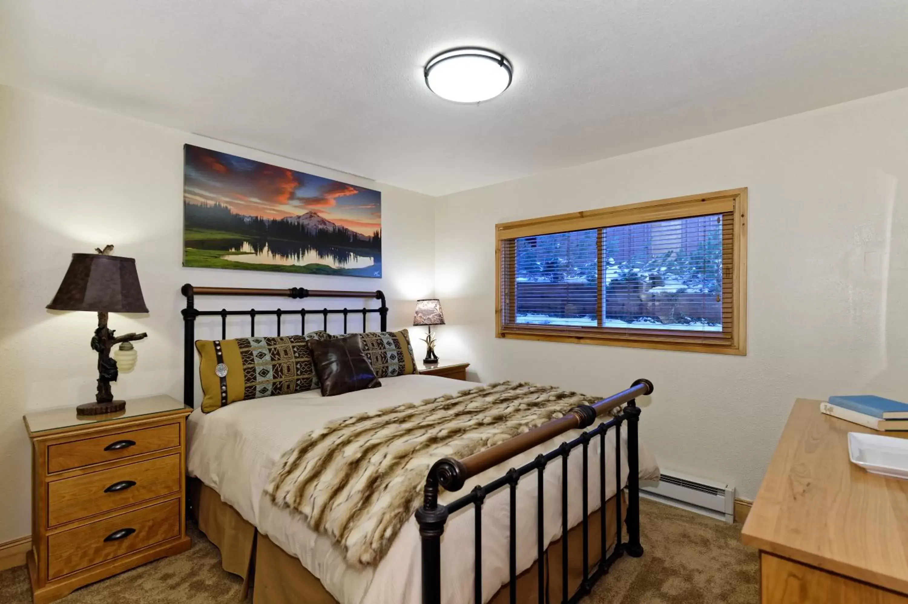 Bedroom, Bed in The Crestwood Snowmass Village