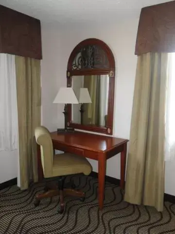 Seating area, Room Photo in Oscoda Lakeside Hotel