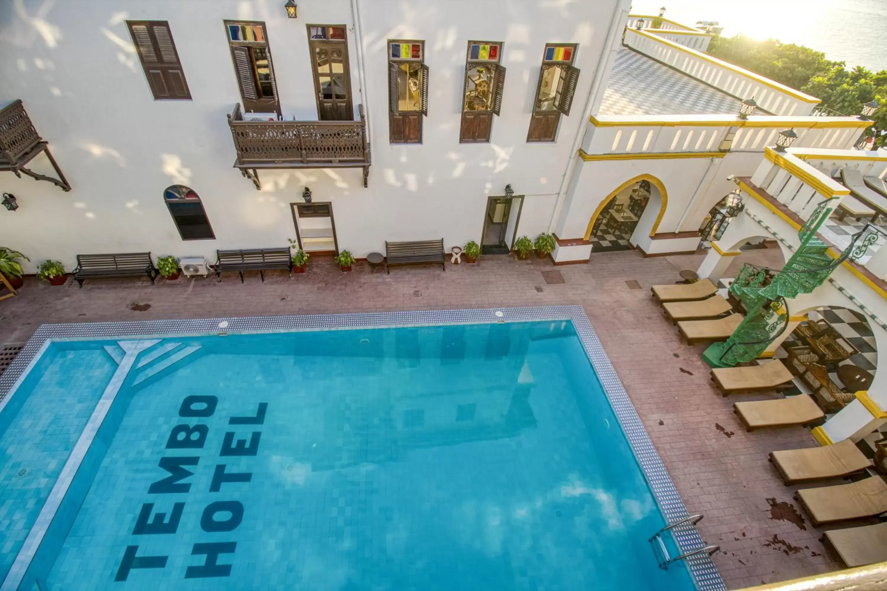 Property building, Swimming Pool in Tembo House Hotel