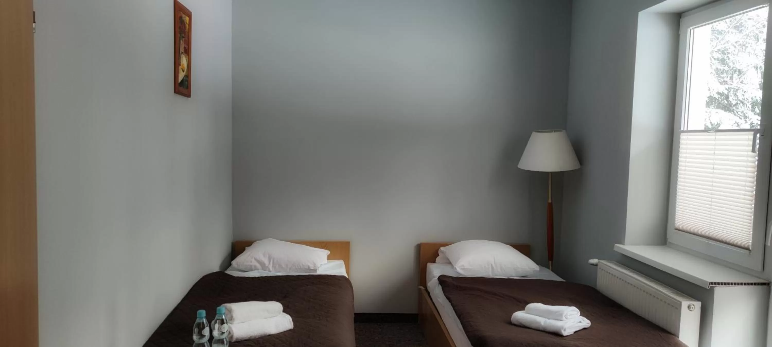 Photo of the whole room, Bed in Ośrodek Konferencyjno-Wypoczynkowy "Krucze Skały" w Karpaczu