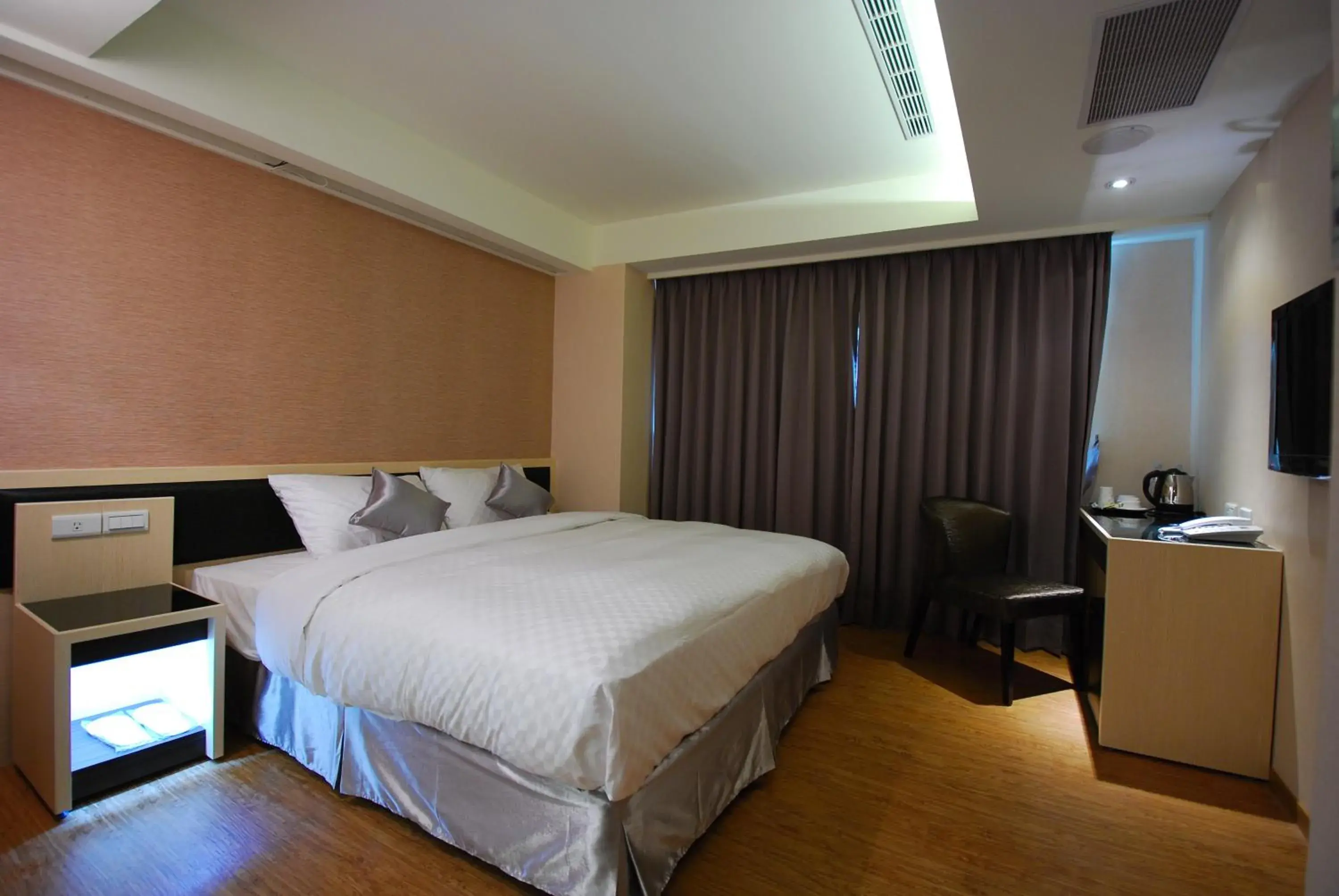 Bedroom, Bed in Shin Shin Hotel - Ximendind