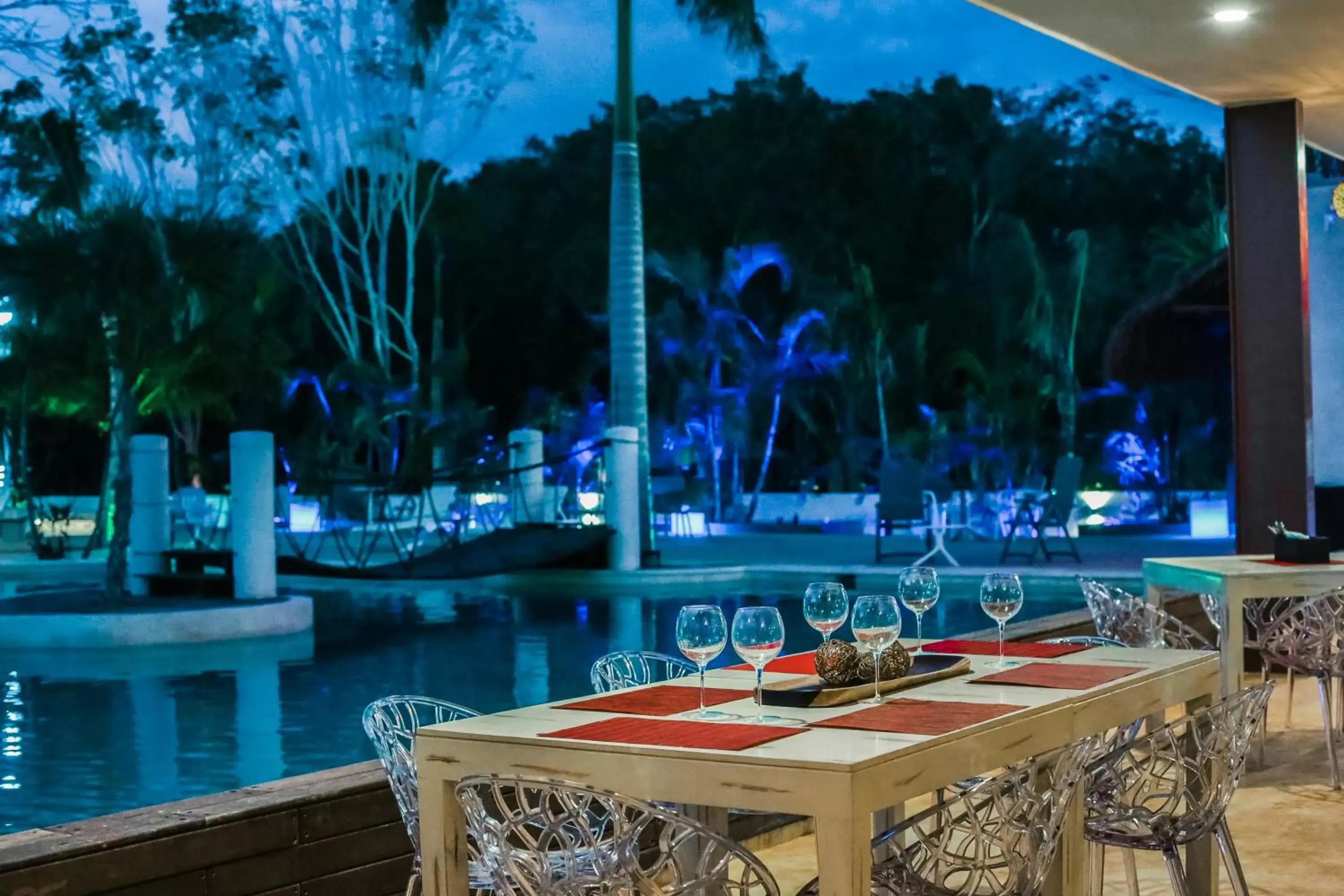 Restaurant/places to eat in Casa Kaoba Hotel & Suites
