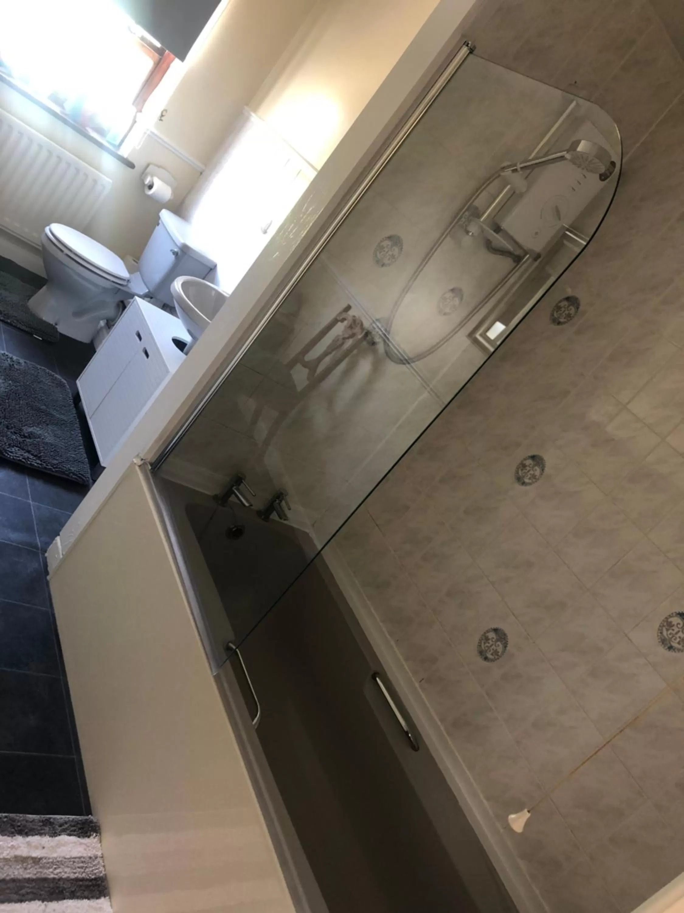 Bathroom, Kitchen/Kitchenette in The Crossings