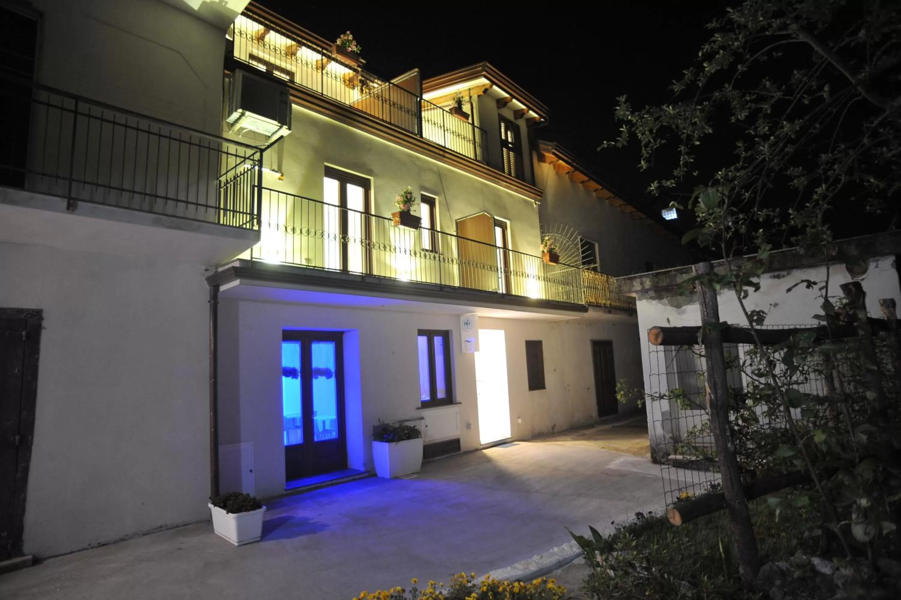 Property building in Costa Blu