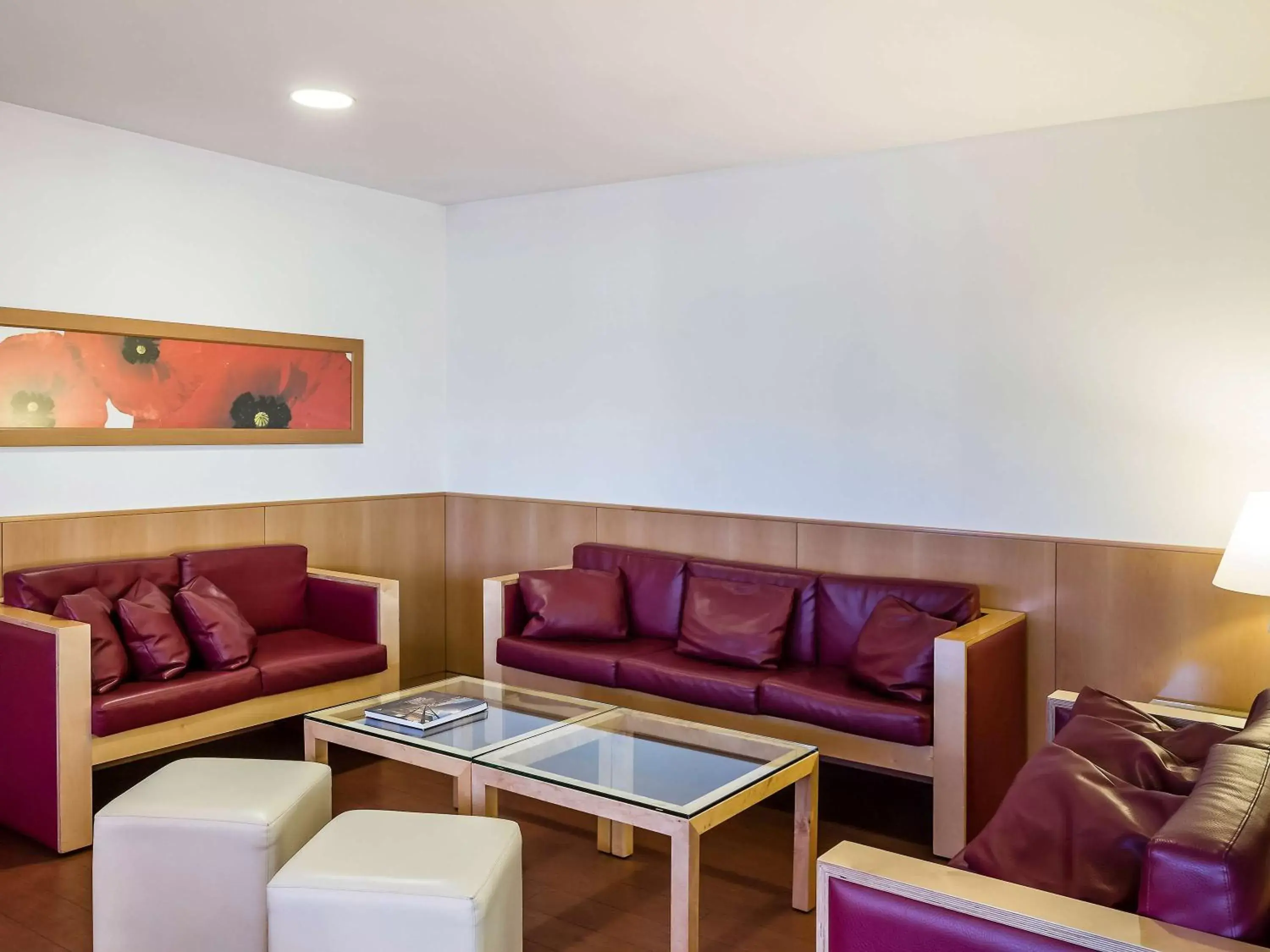 Lounge or bar, Seating Area in Hotel ibis Porto Sao Joao