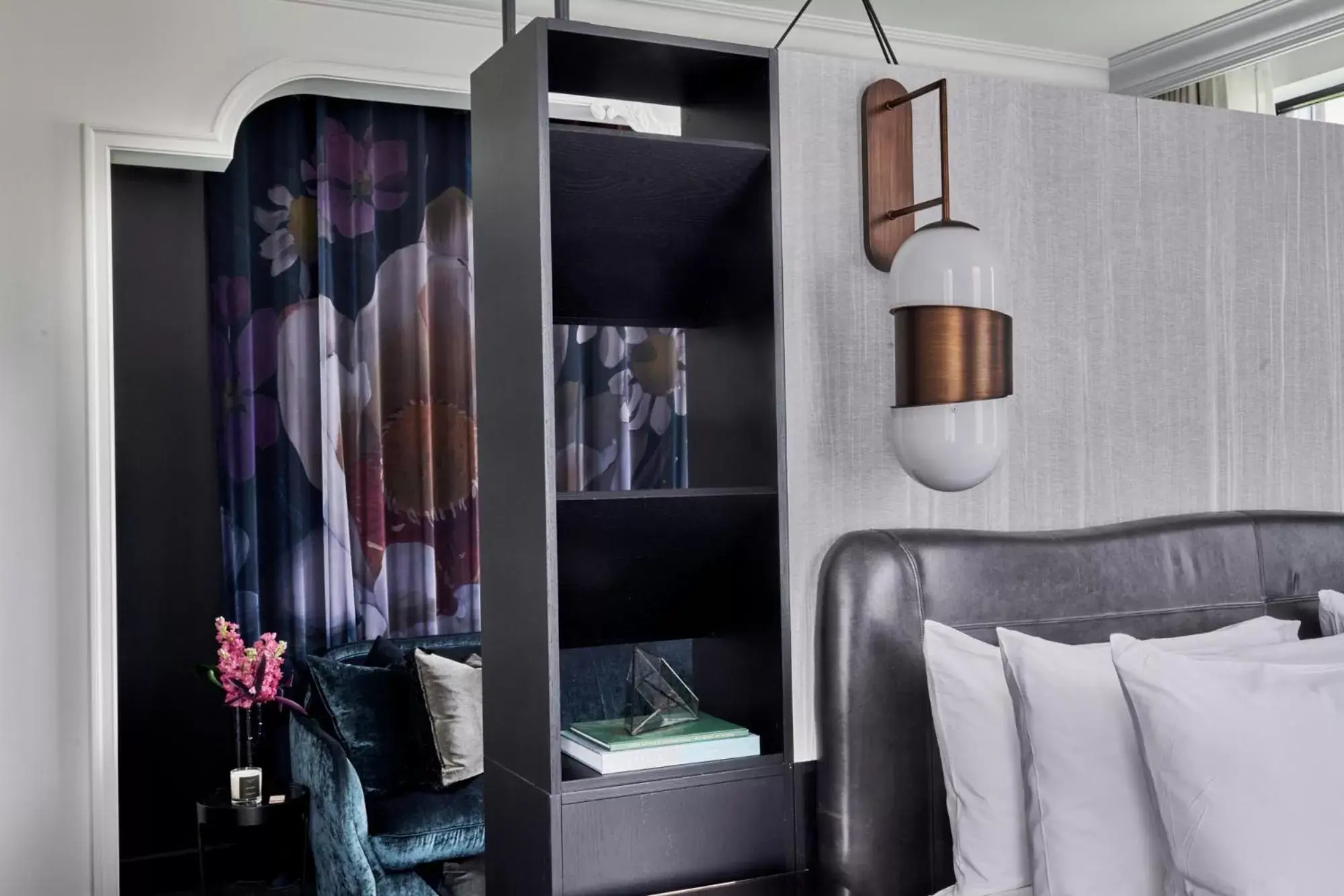 Junior Suite in Daxton Hotel Birmingham, Curio Collection by Hilton Junior Suite in Daxton Hotel Birmingham, Curio Collection by Hilton