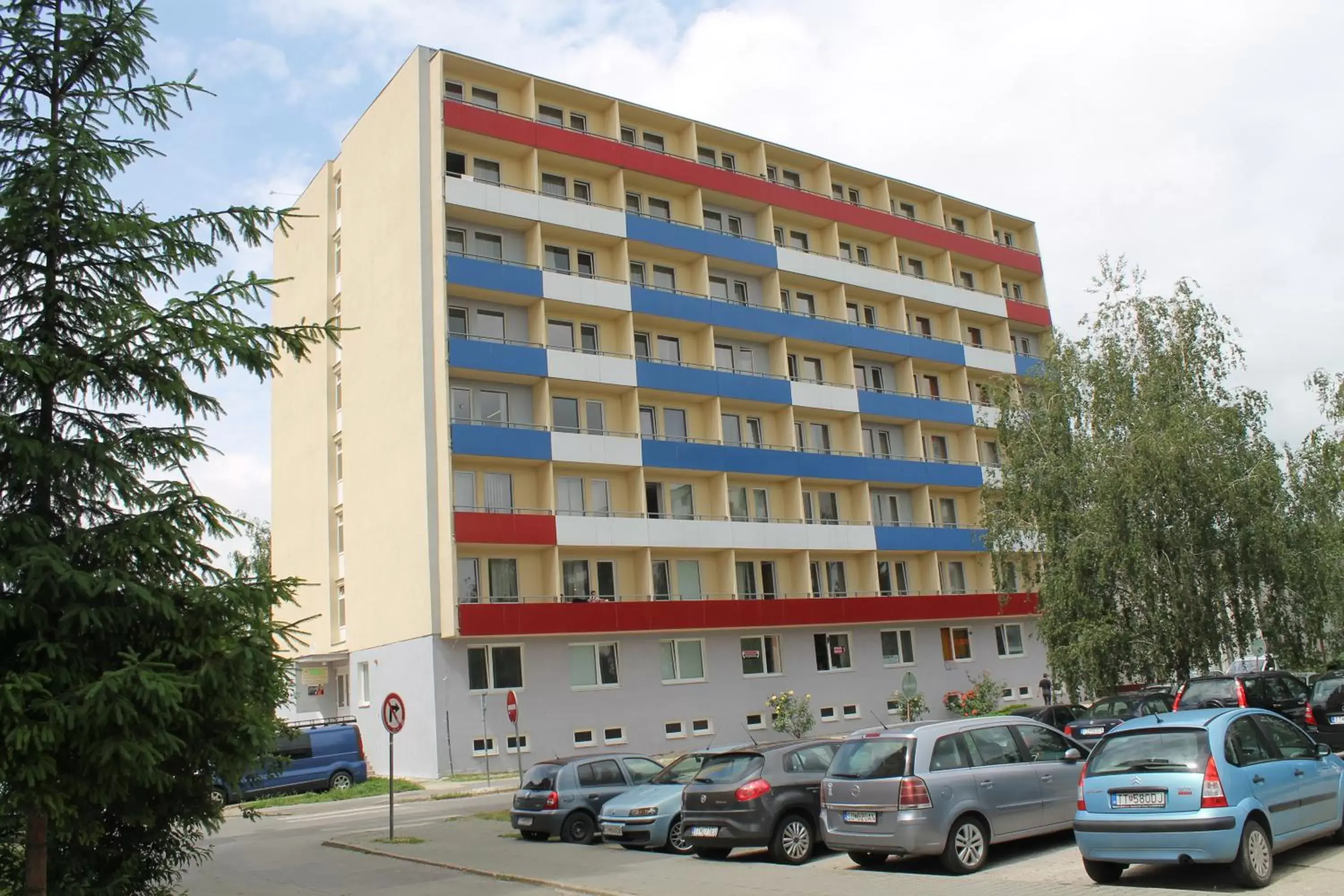 Facade/entrance in Hotel SPECTRUM Facade/entrance in Hotel SPECTRUM