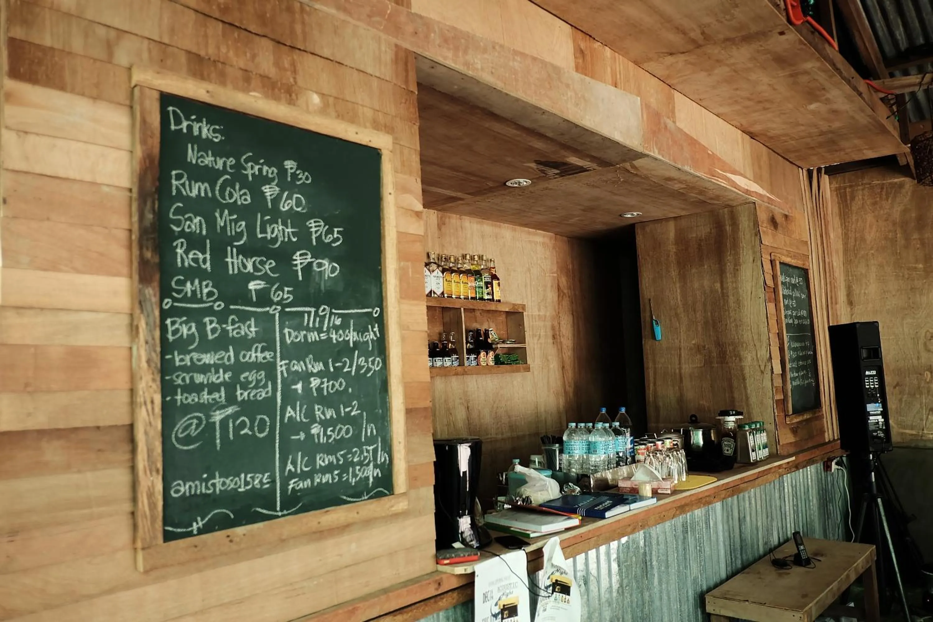 Restaurant/places to eat in Malapascua Budget Inn MBI DIVE CENTER