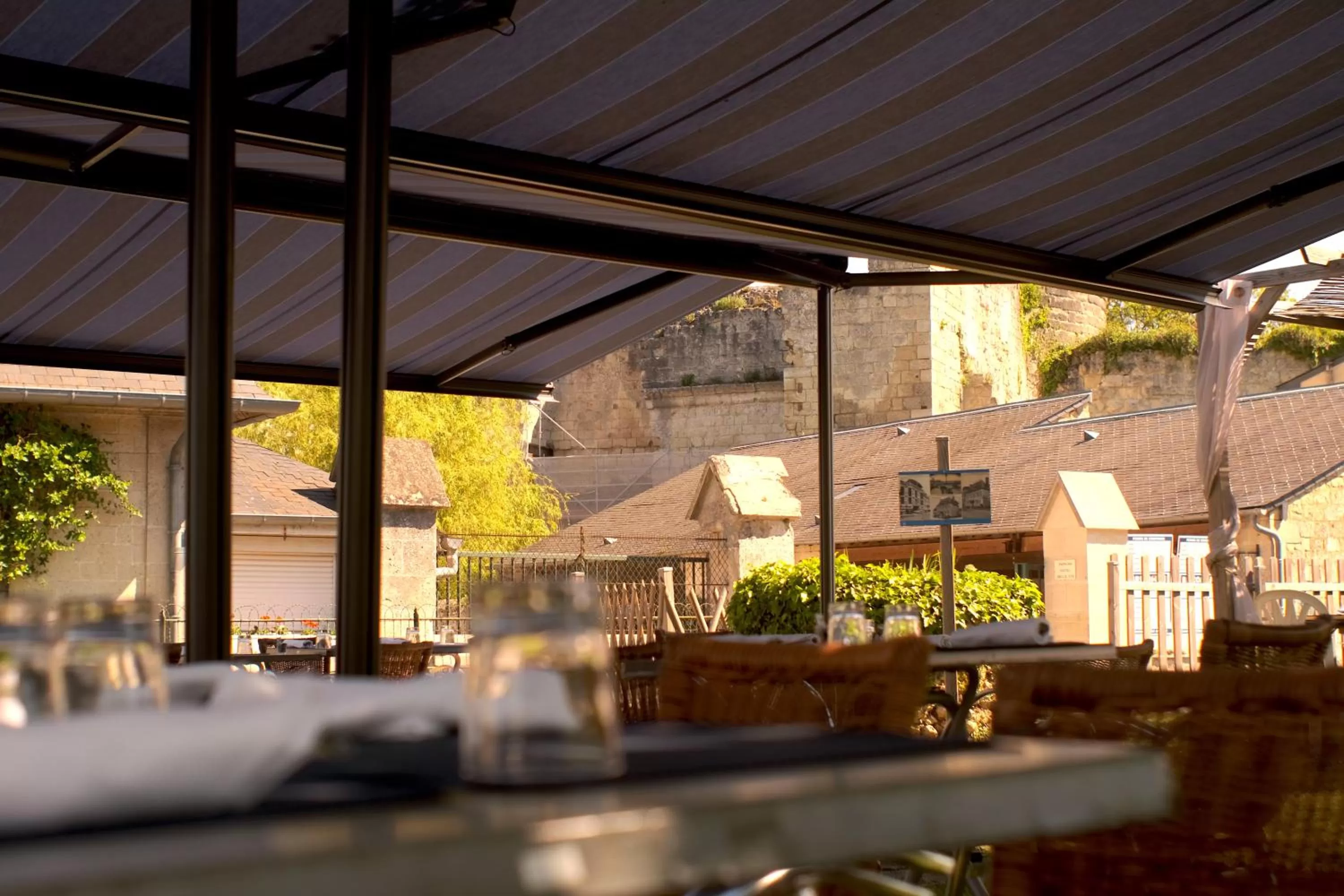 Restaurant/Places to Eat in HOTEL BELLEVUE