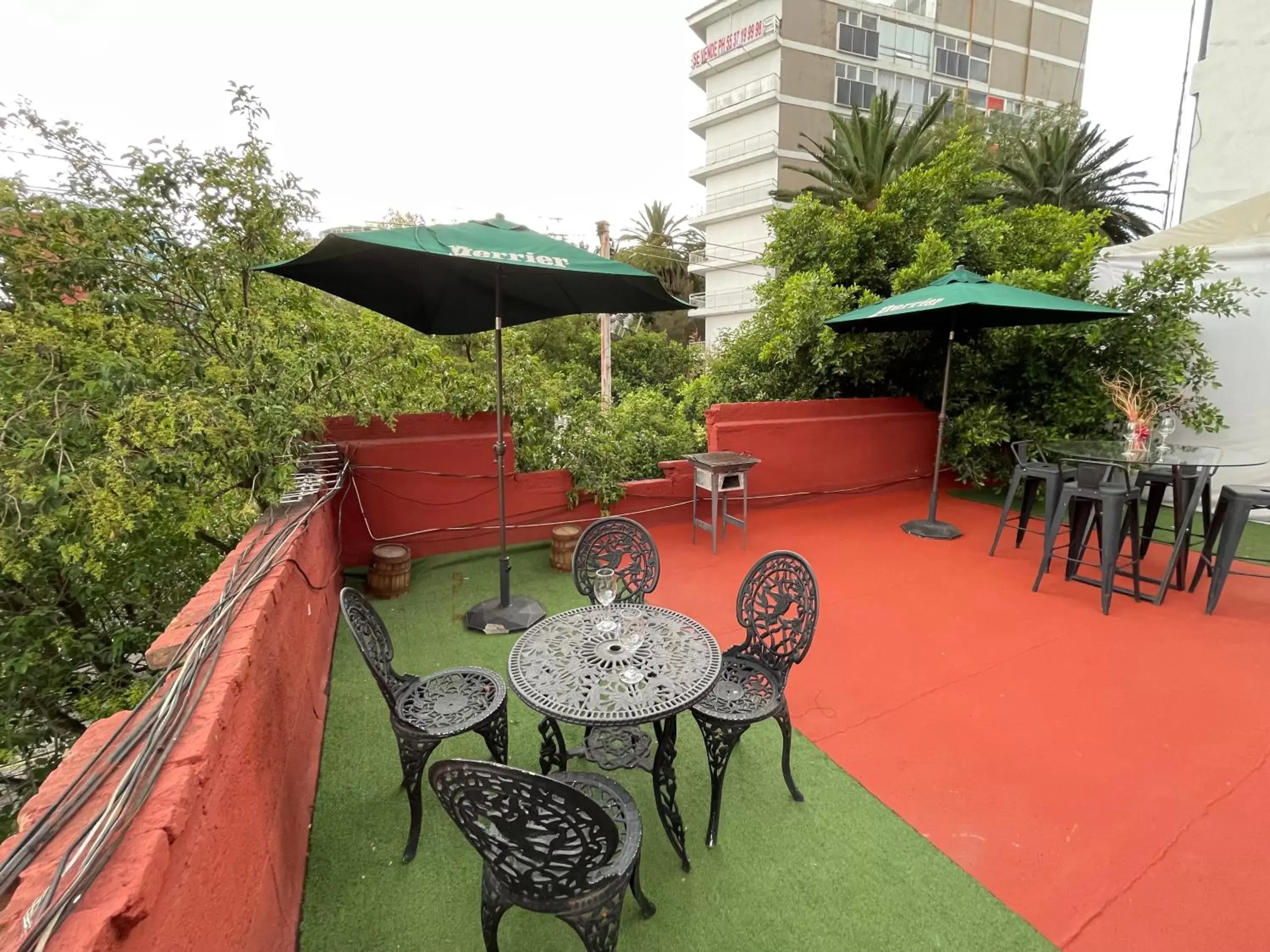 Balcony/Terrace, Restaurant/Places to Eat in Hostal Roma Condesa