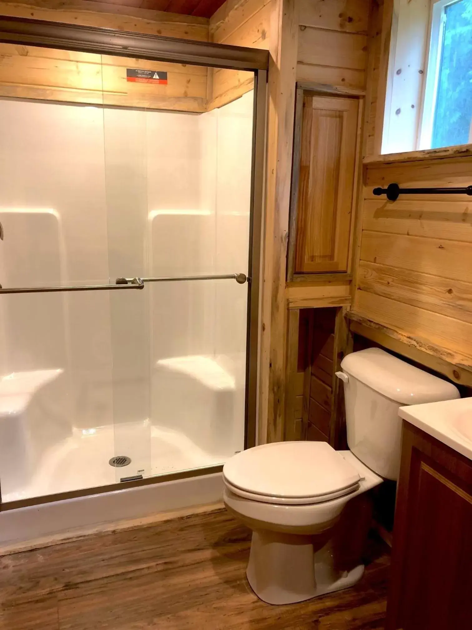 Bathroom in Gateway Inn & Cabins