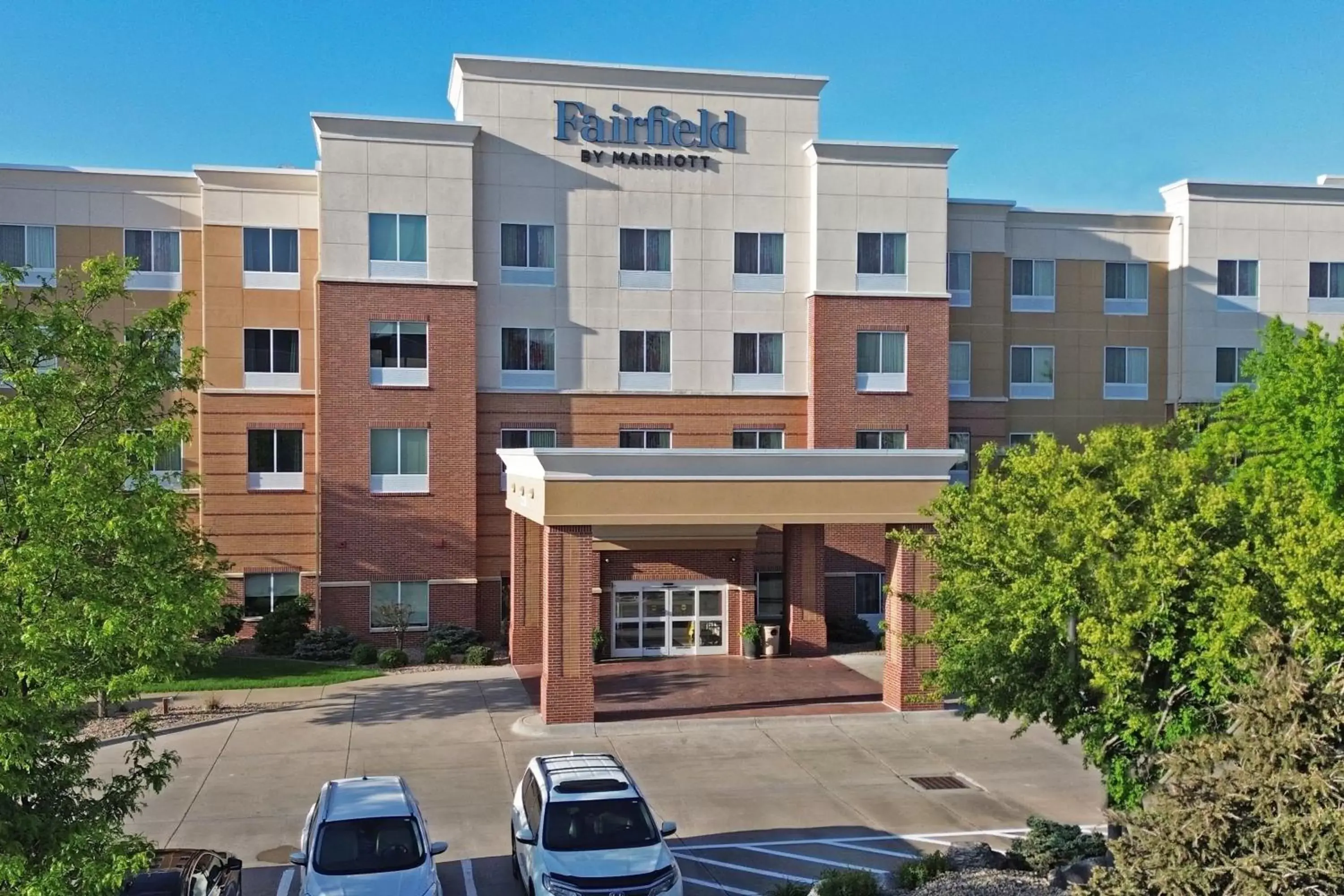 Property Building in Fairfield Inn & Suites by Marriott Kearney