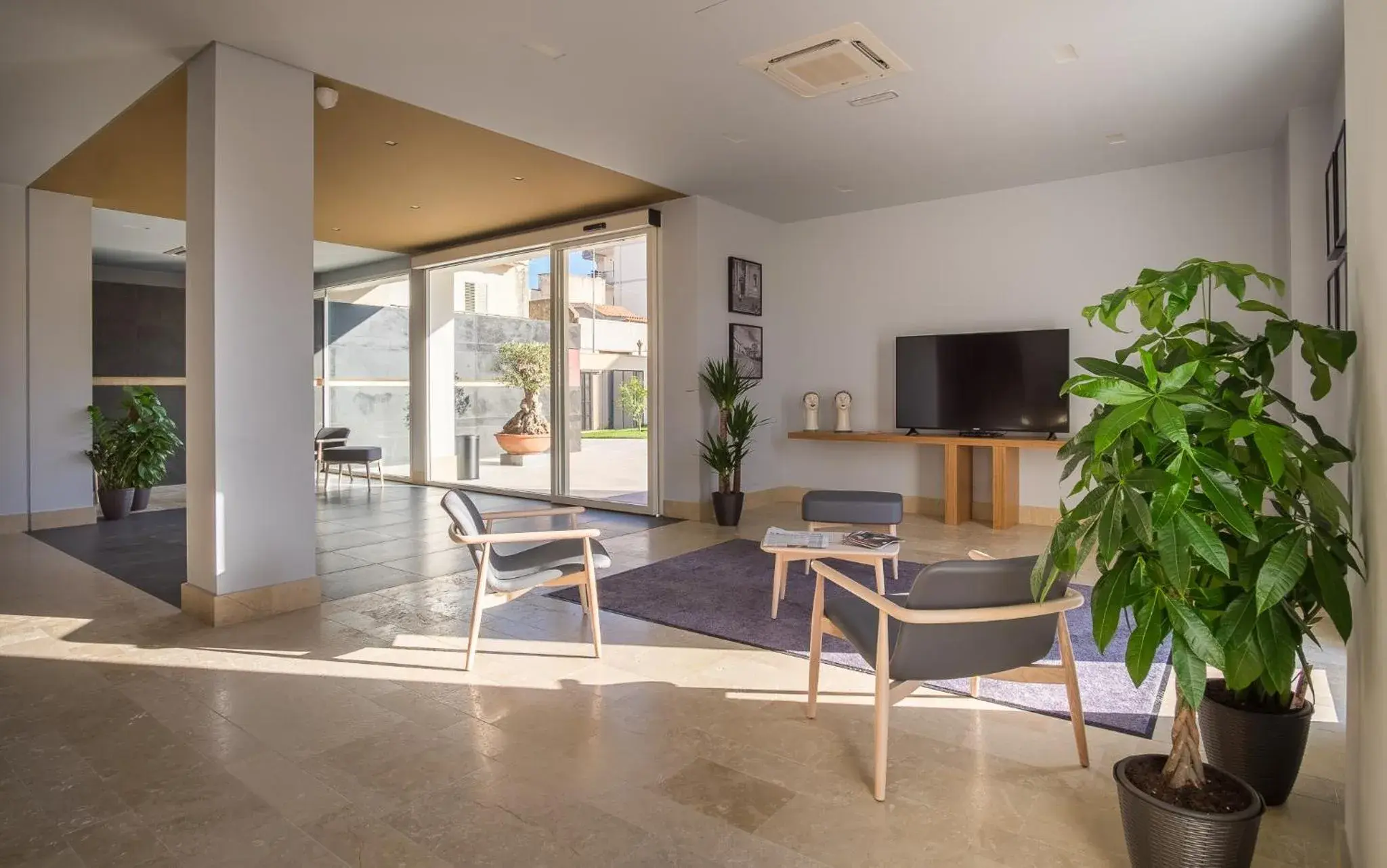 Lobby or reception in Netum Hotel Lobby or reception in Netum Hotel