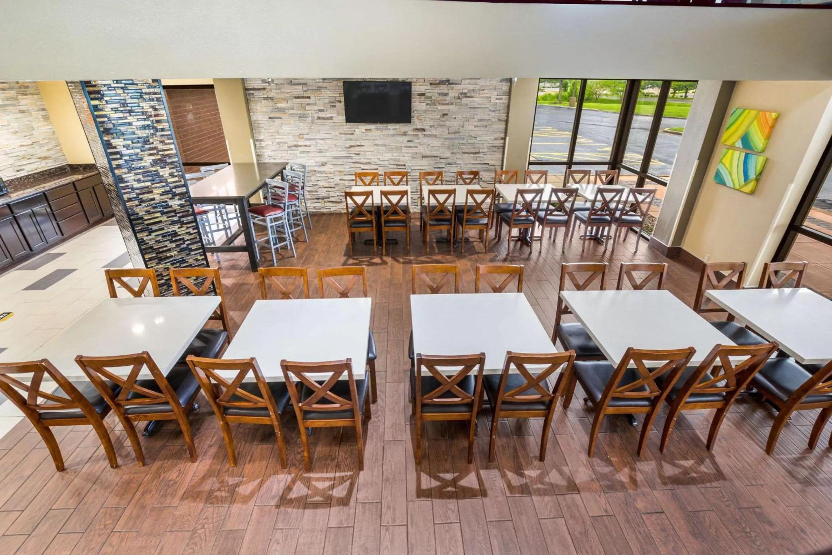 Restaurant/places to eat in Quality Inn & Suites Florence - Cincinnati South