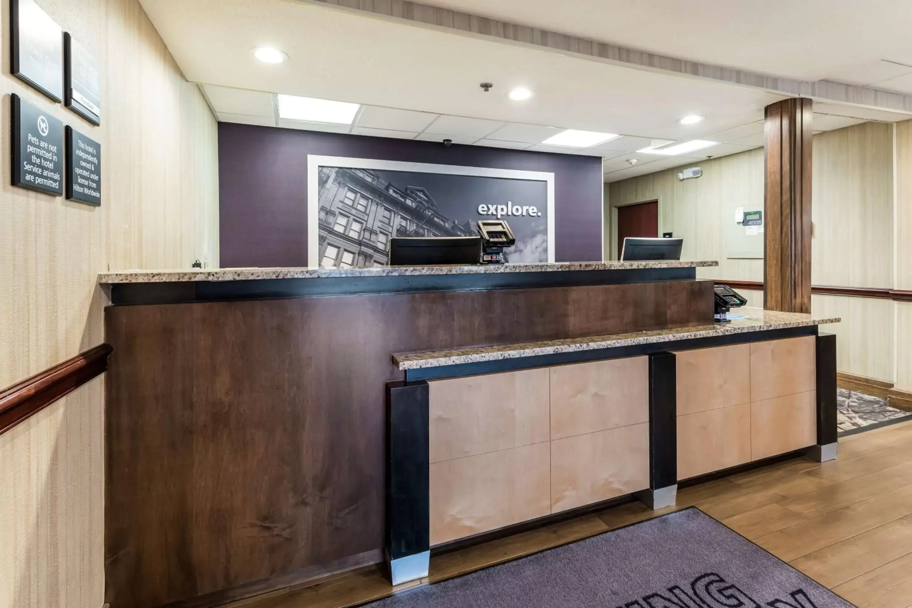 Lobby or reception in Hampton Inn Columbus I-70E/Hamilton Road Lobby or reception in Hampton Inn Columbus I-70E/Hamilton Road
