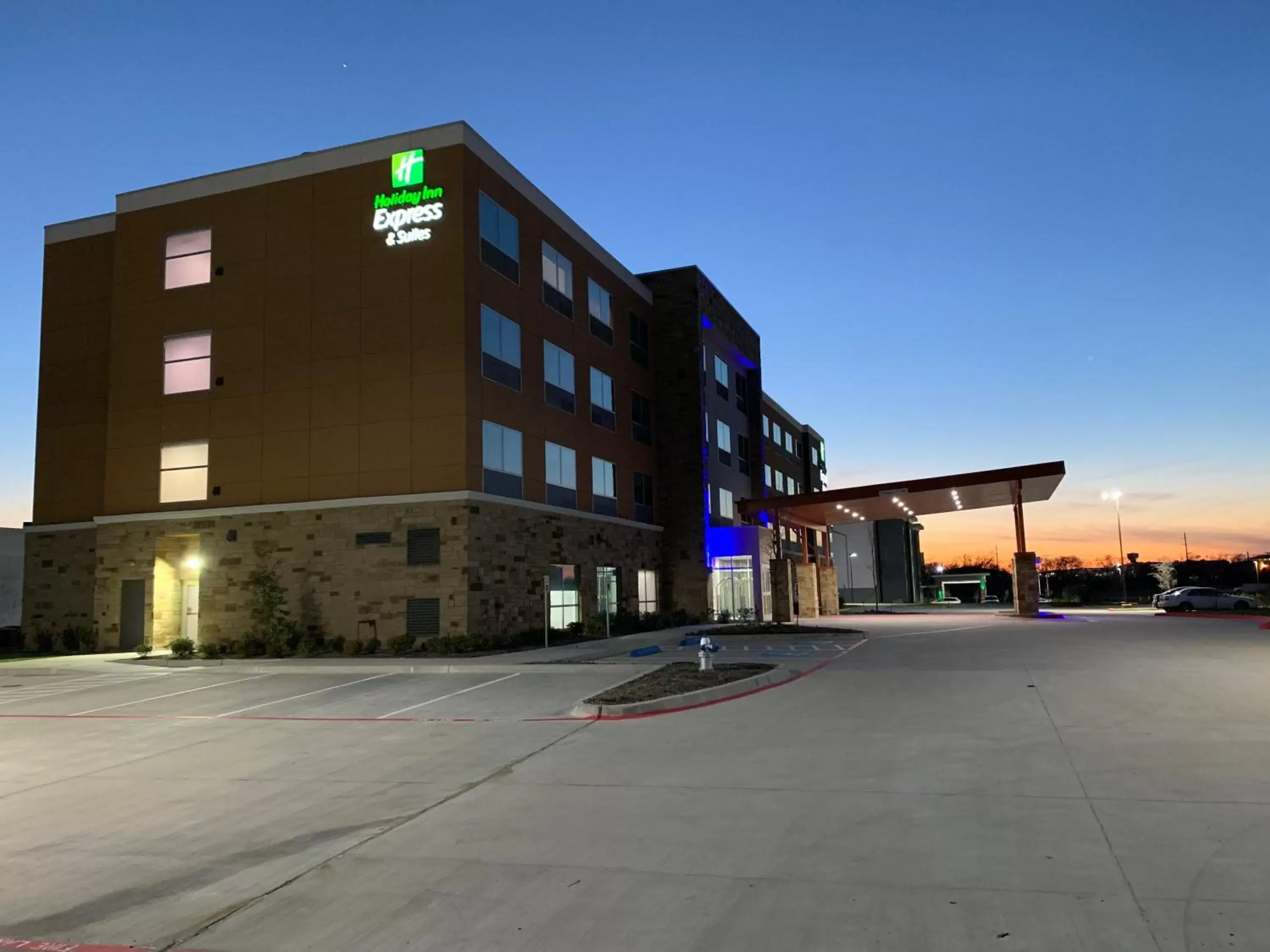 Property Building in Holiday Inn Express & Suites - Wylie West, an IHG Hotel