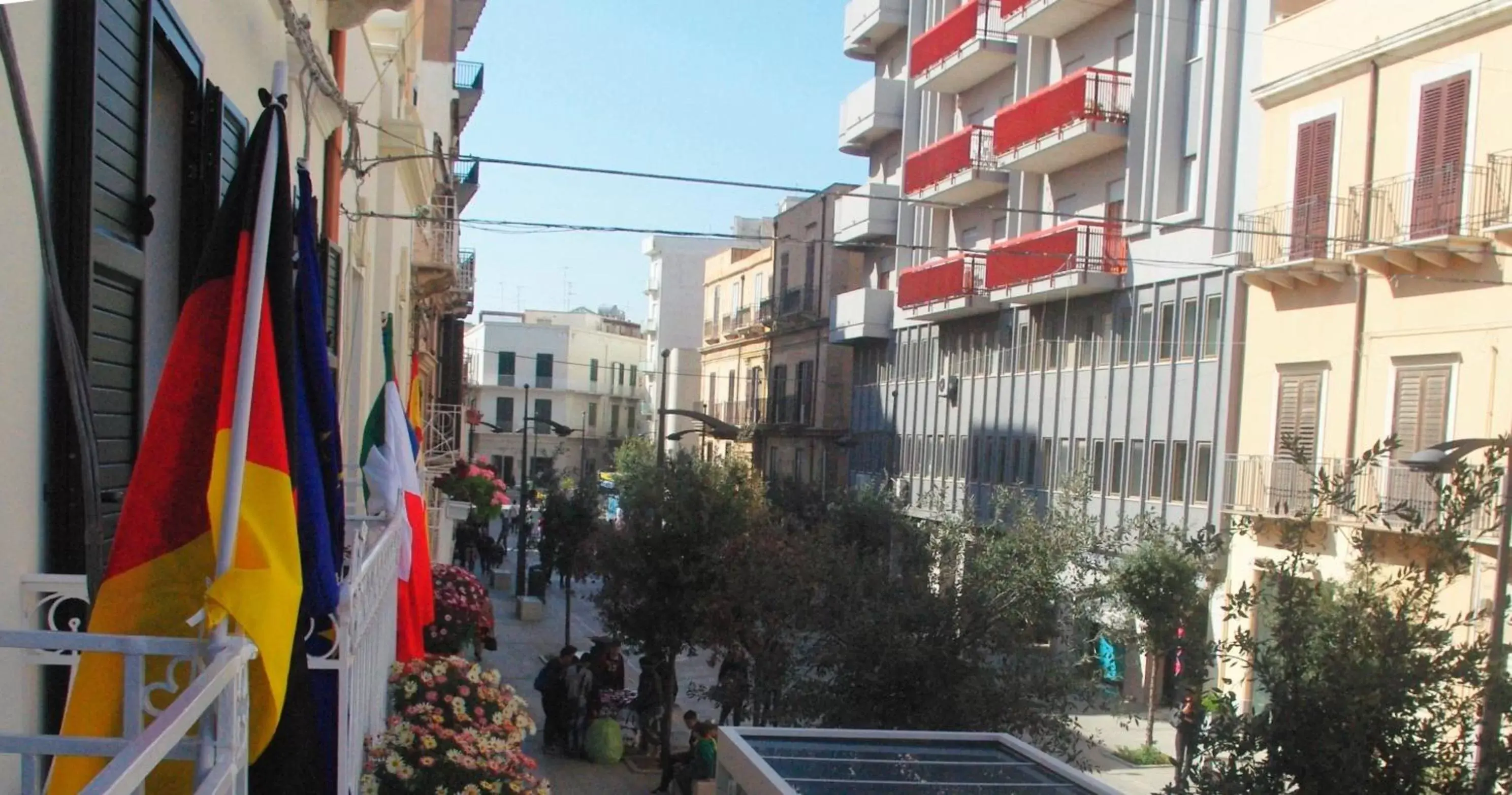 Street view, Neighborhood in B&B Via Roma