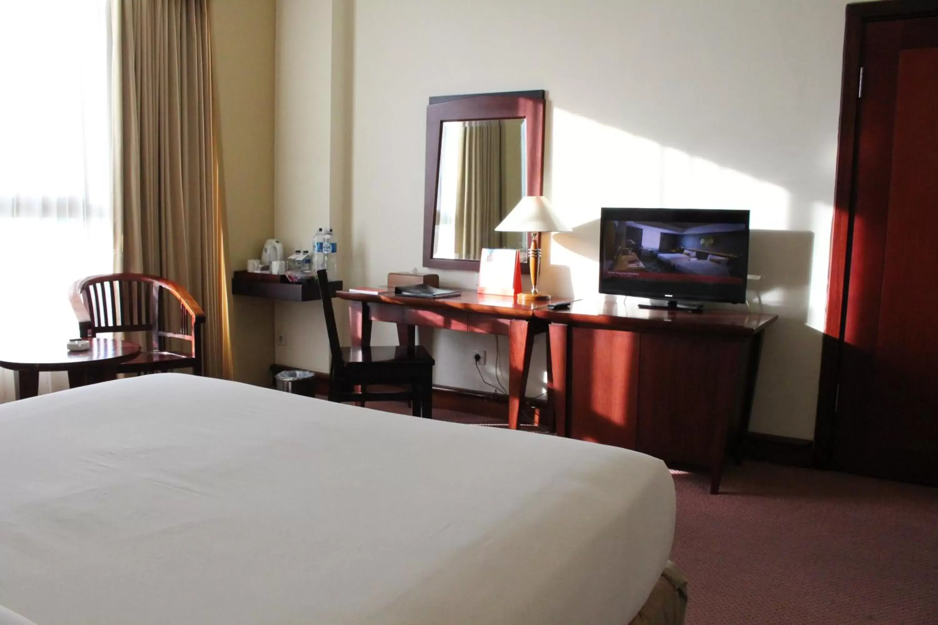 Bedroom, Room Photo in Swiss-Belhotel Tarakan