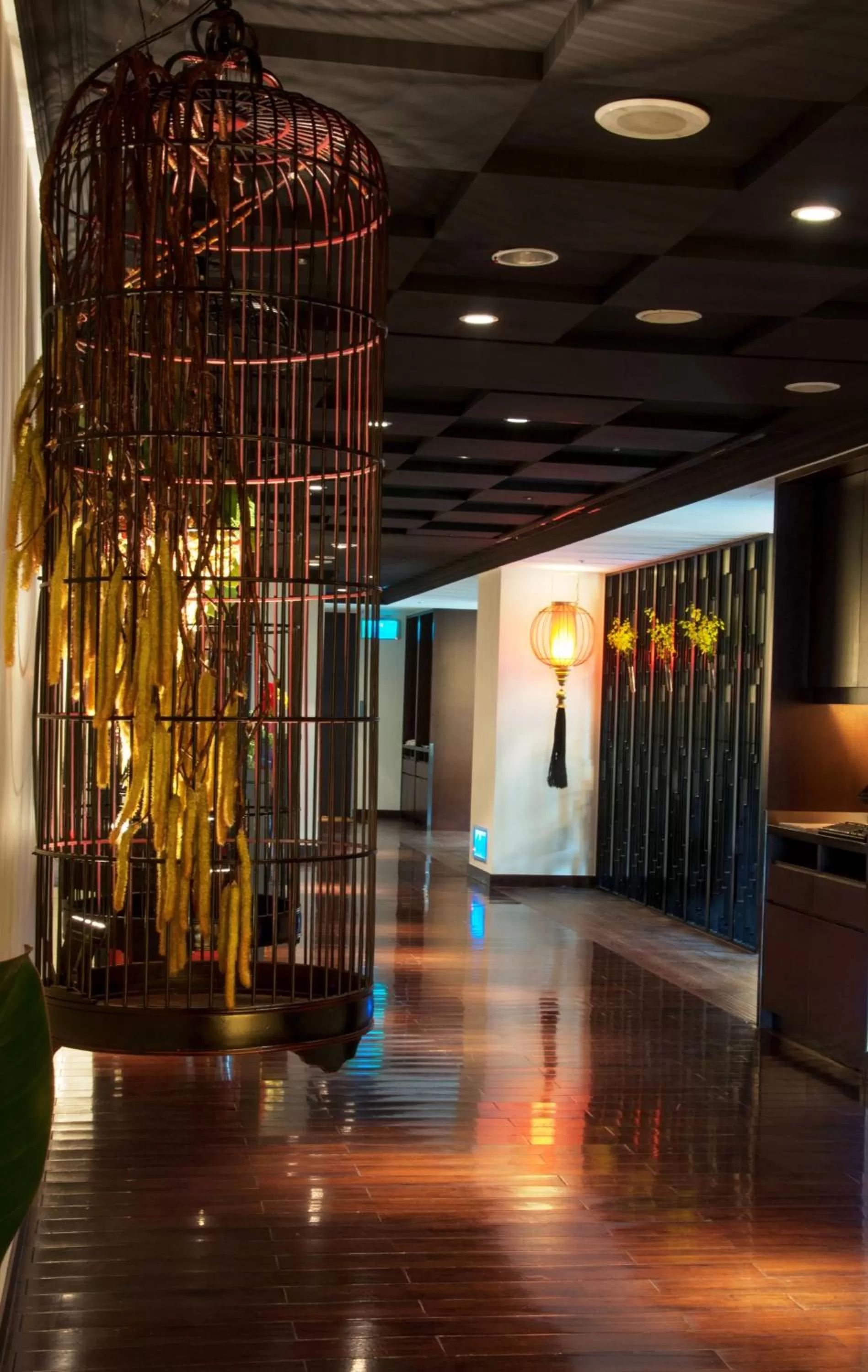 Restaurant/places to eat in Grand Victoria Hotel