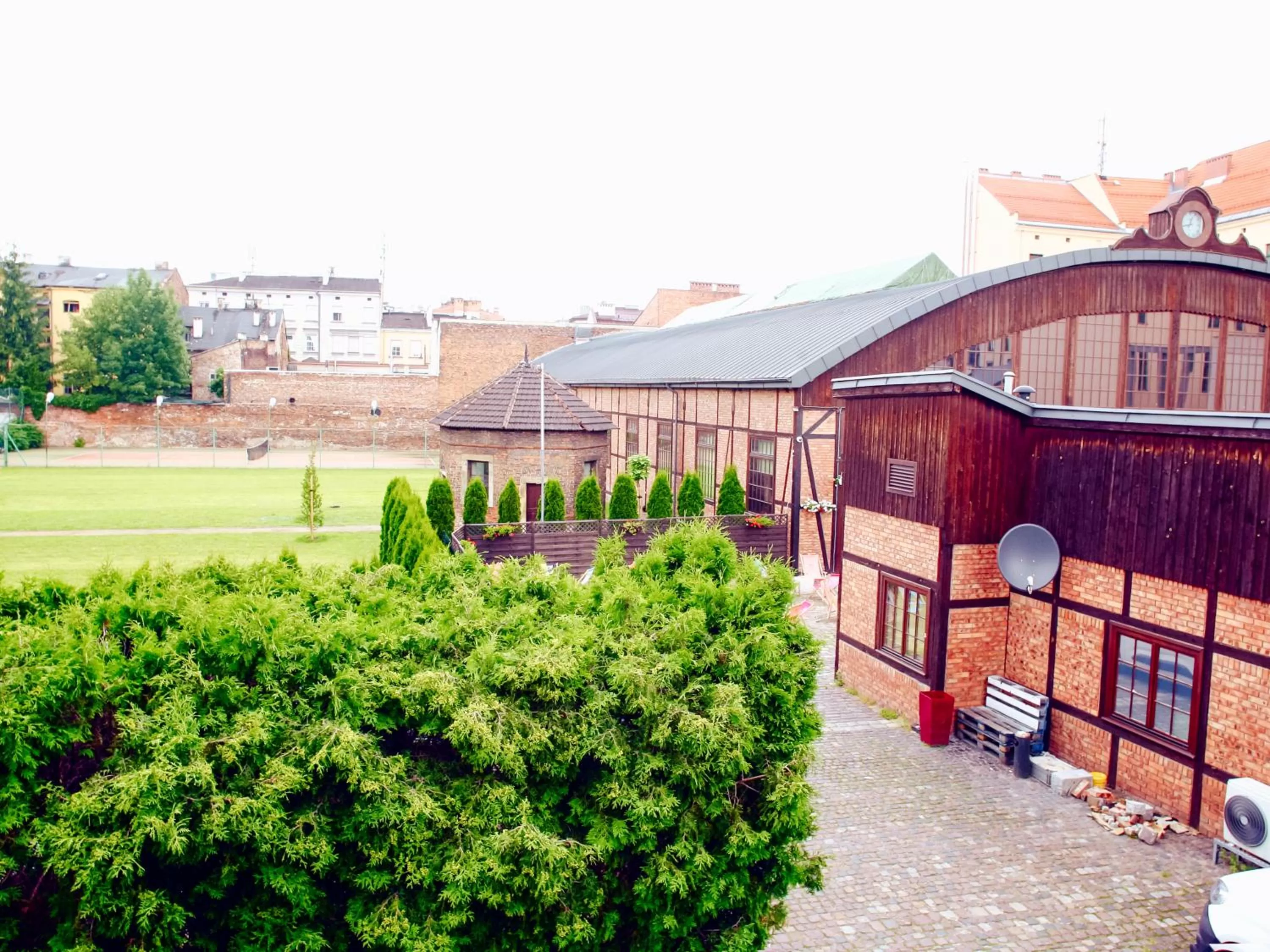 Property building in Miodosytnia Aparthotel