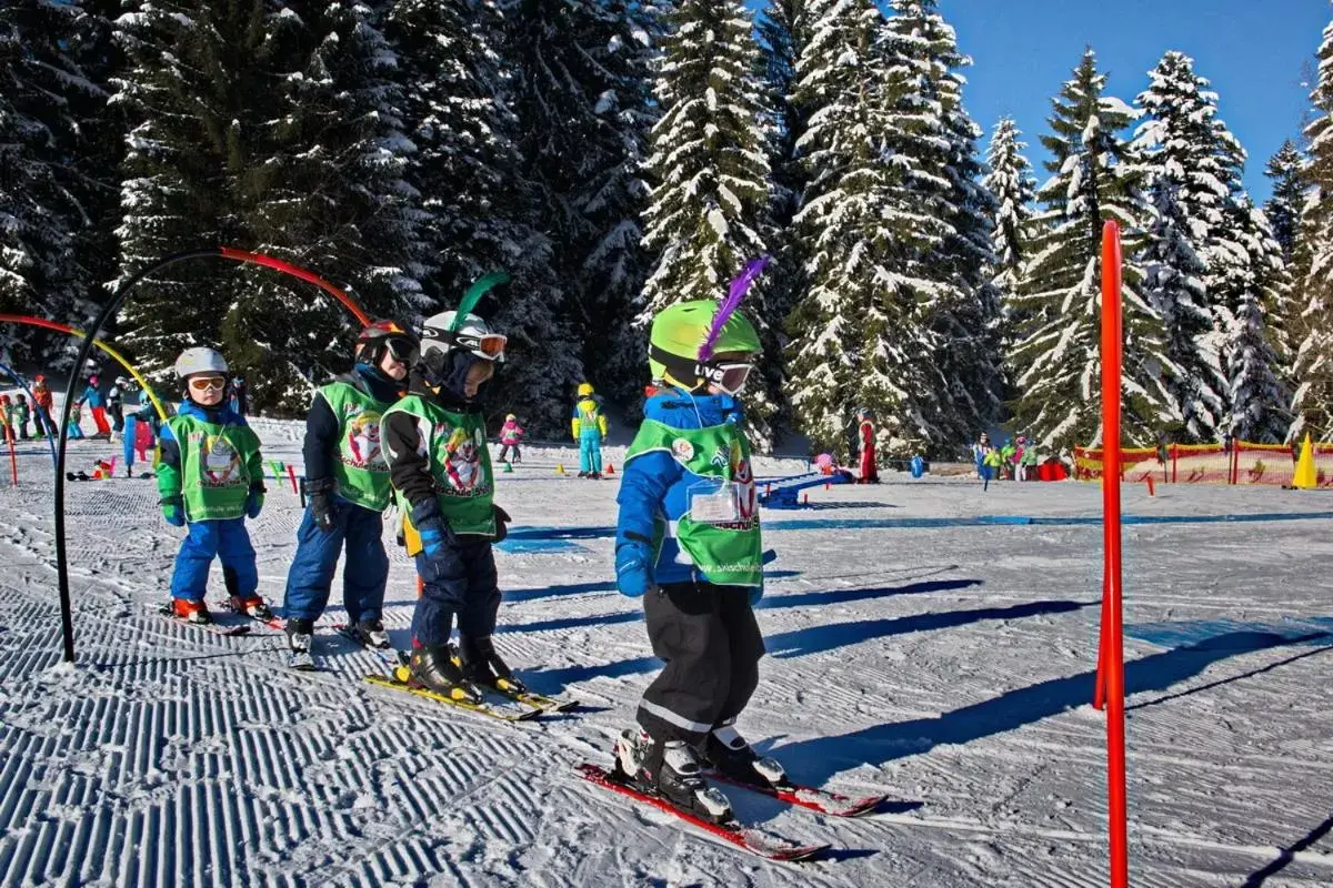 Ski School in MONDI Resort und Chalet Oberstaufen