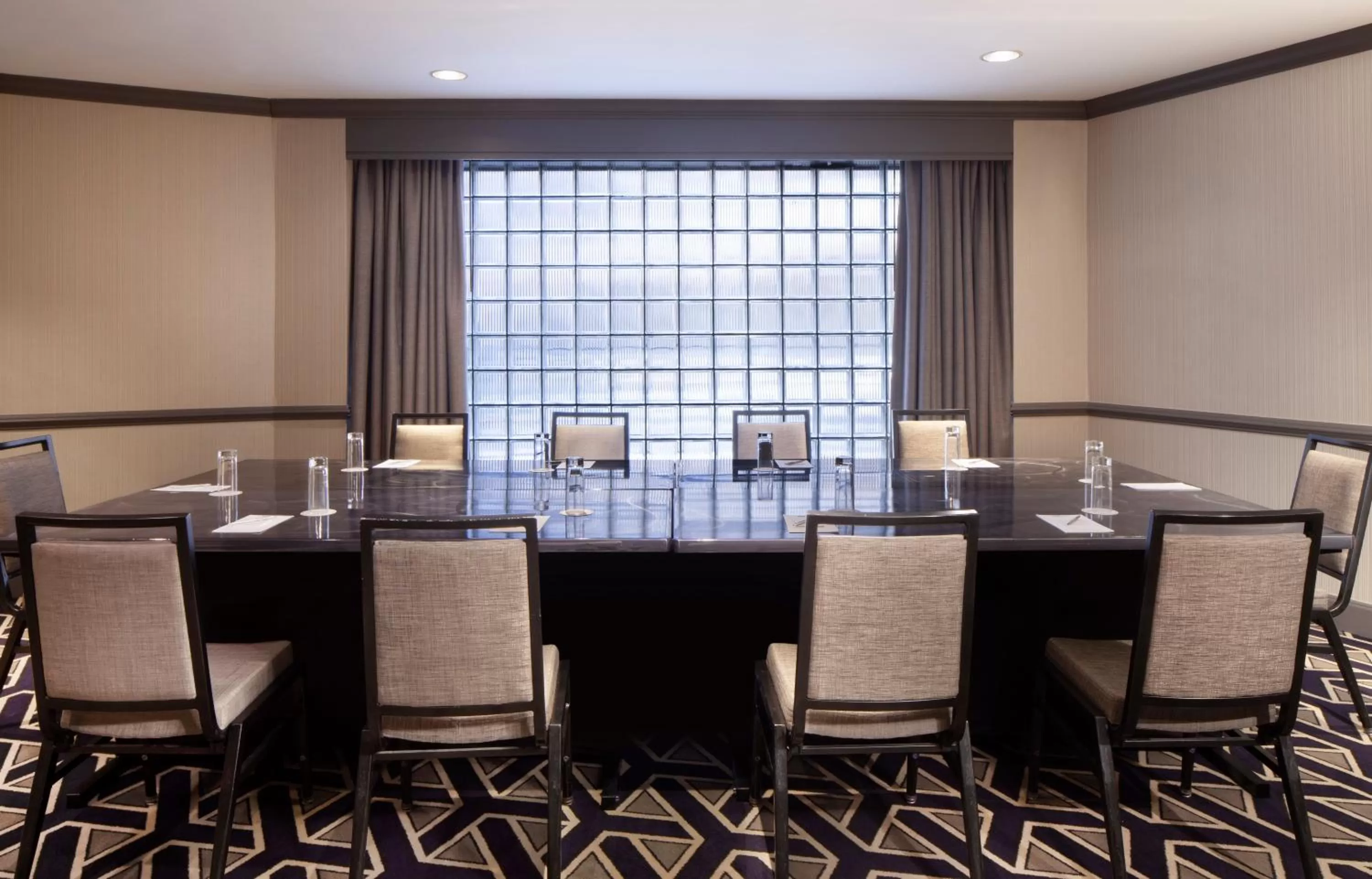 Meeting/conference room in Melrose Georgetown Hotel