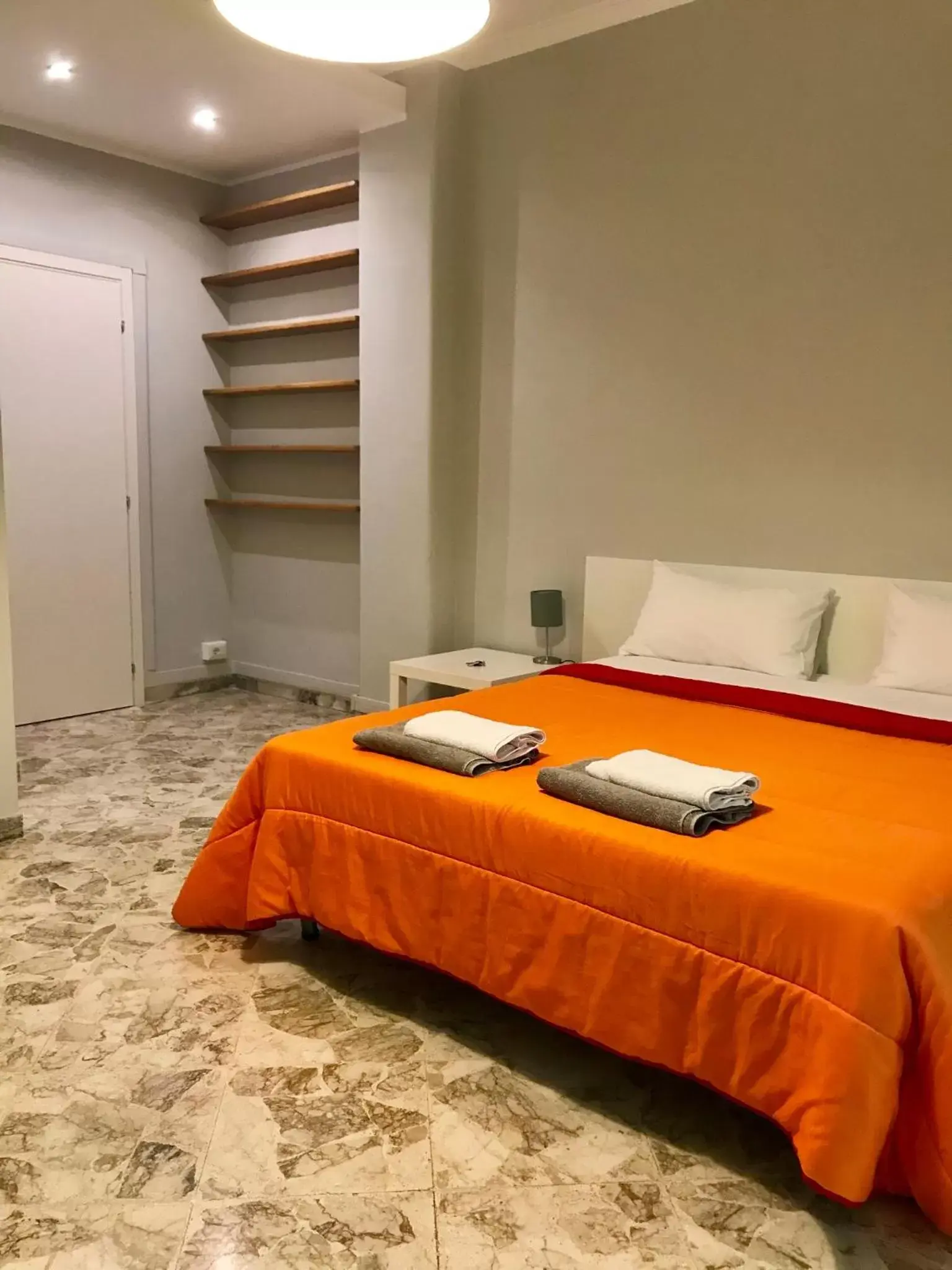Bed in CAVOUR 124 -guest-room-