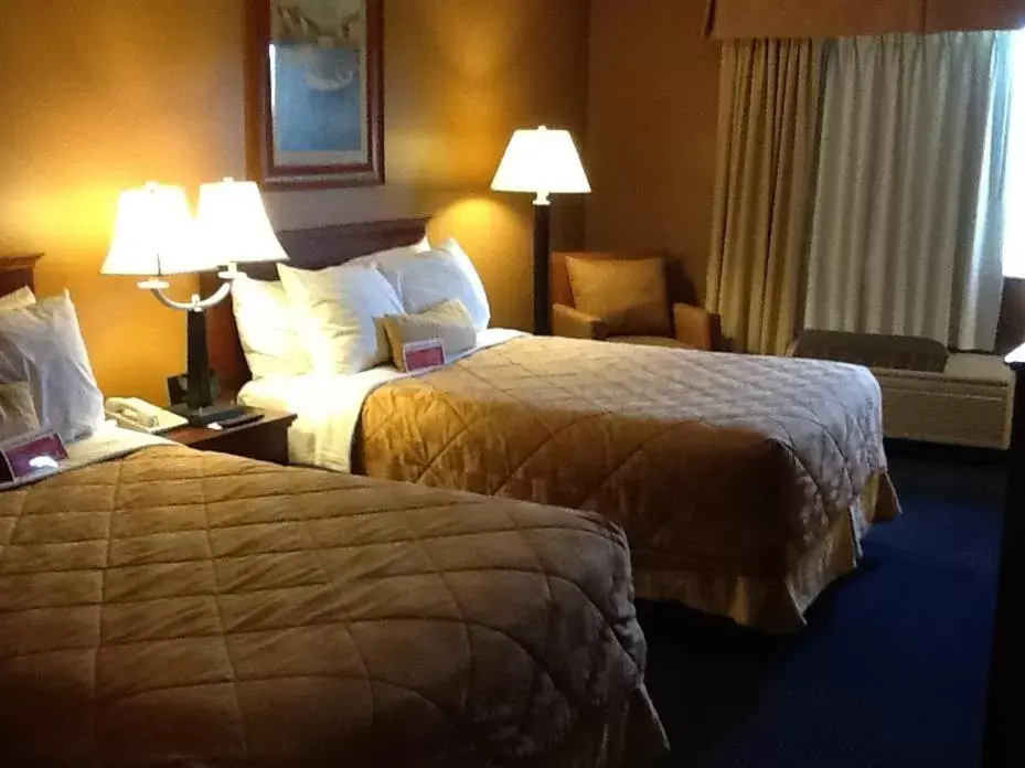 Bed in Ramada Hotel Ashland-Catlettsburg