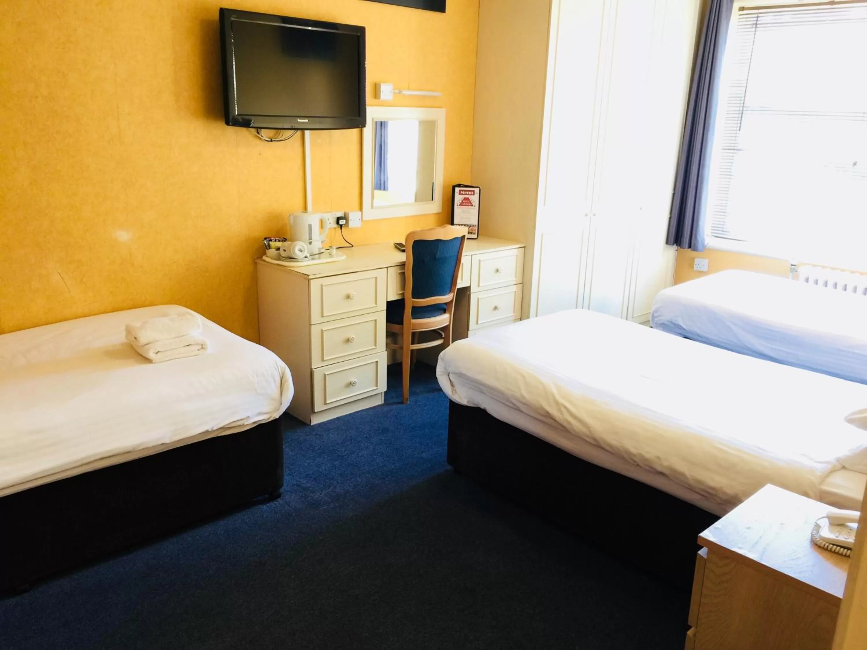 Bed in Hotel Celebrity Bournemouth East Cliff by Villare hotels