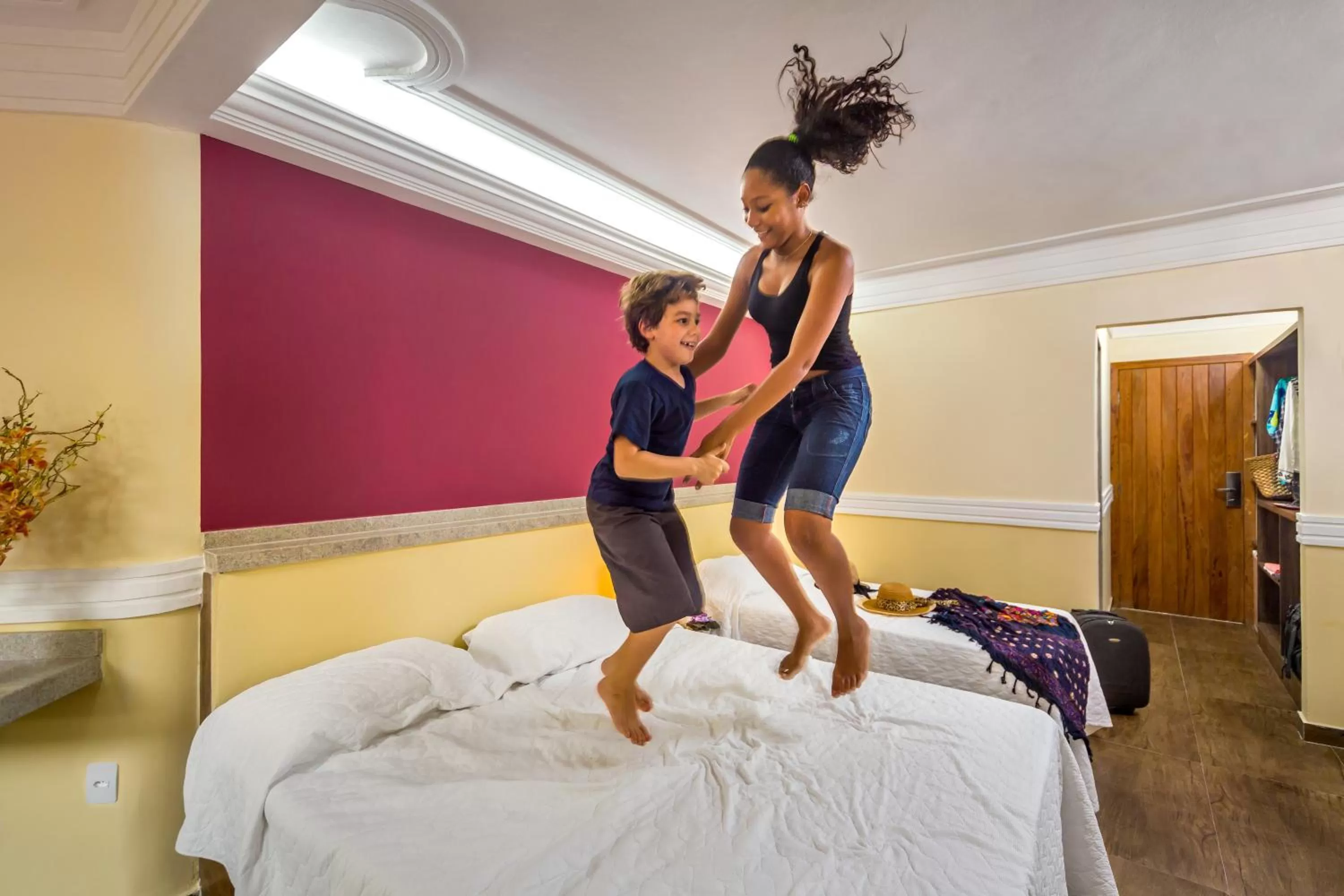 Bed in Floral Inn Family