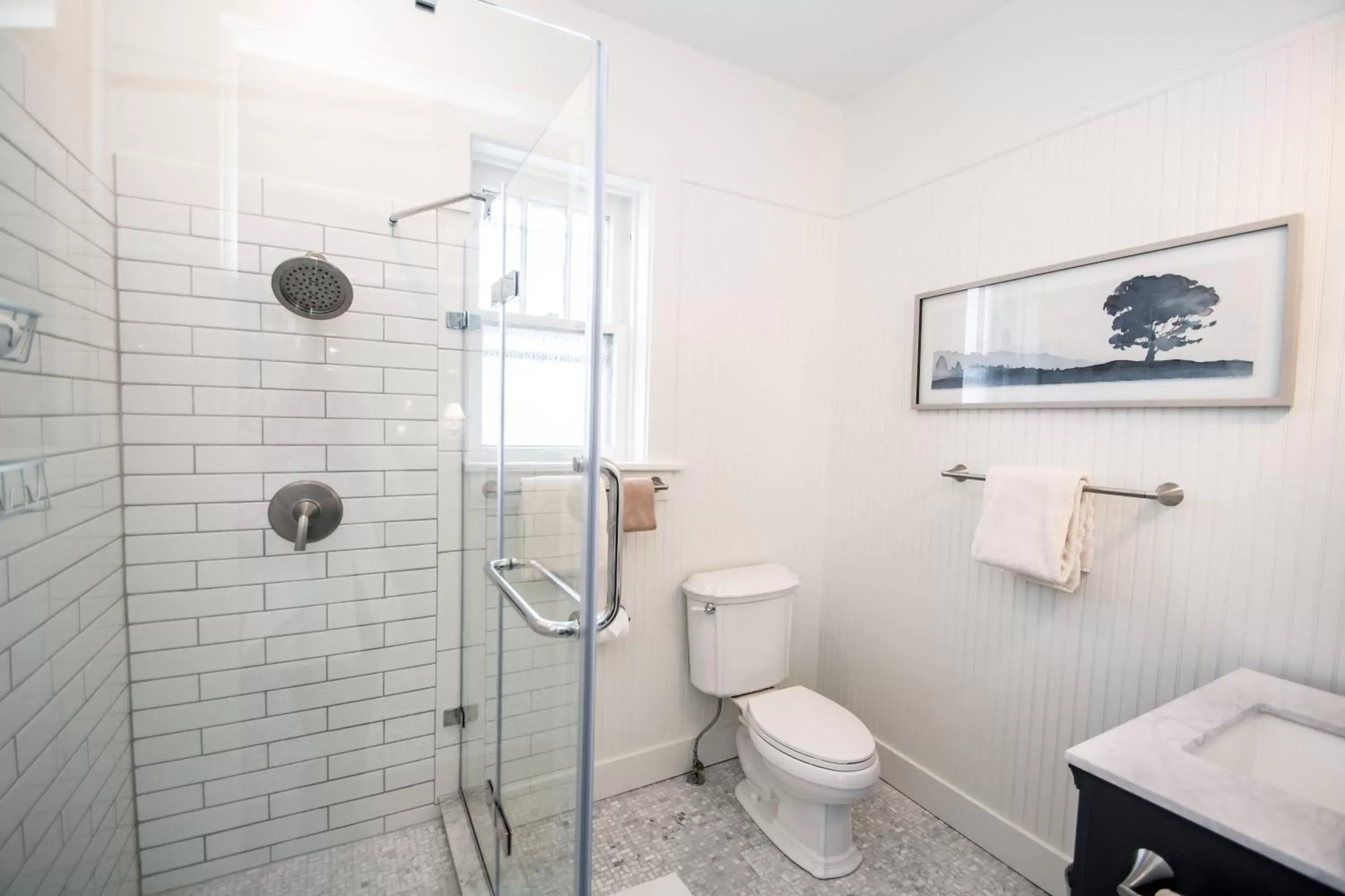 Bathroom in Looking Glass Inn