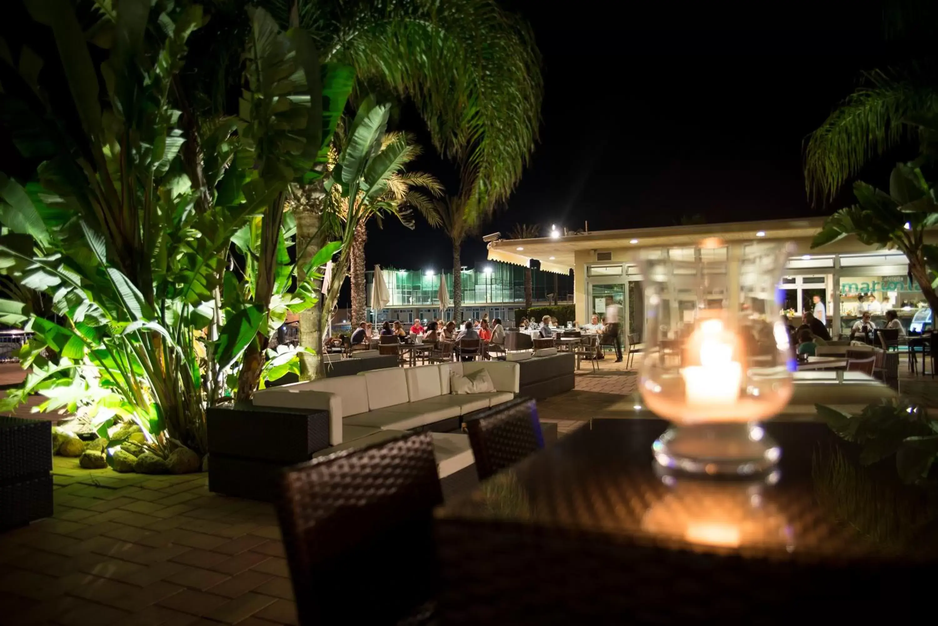 Restaurant/places to eat, Lounge/Bar in Hotel Puerto Juan Montiel Spa & Base Nautica