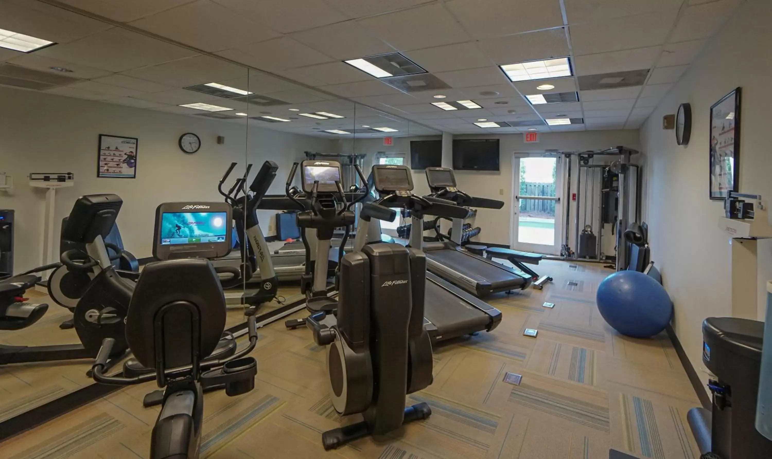 Fitness centre/facilities, Fitness Center/Facilities in Holiday Inn Express Hotel & Suites Savannah Midtown, an IHG Hotel