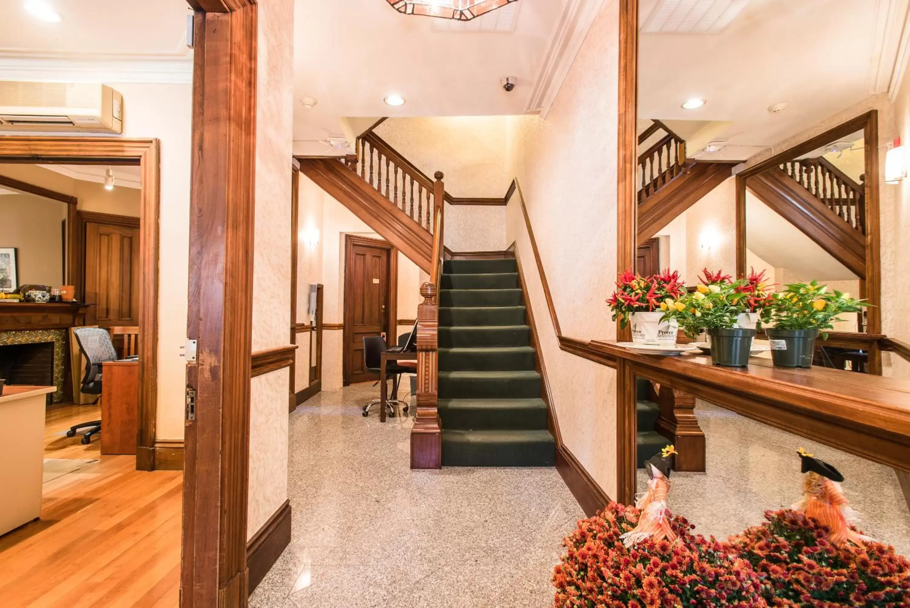 Lobby/Reception in Copley House