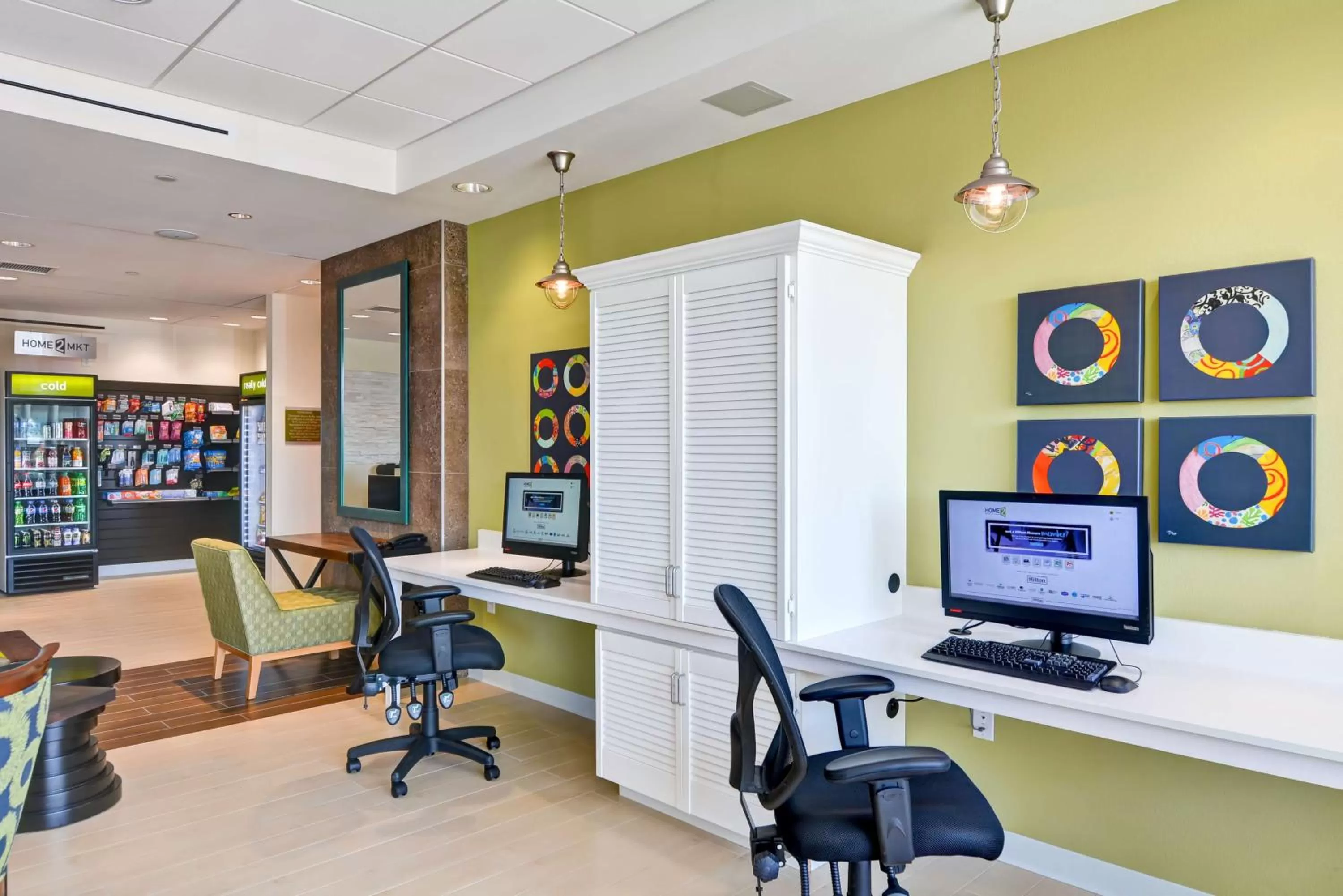 Restaurant/places to eat in Home2 Suites Azusa