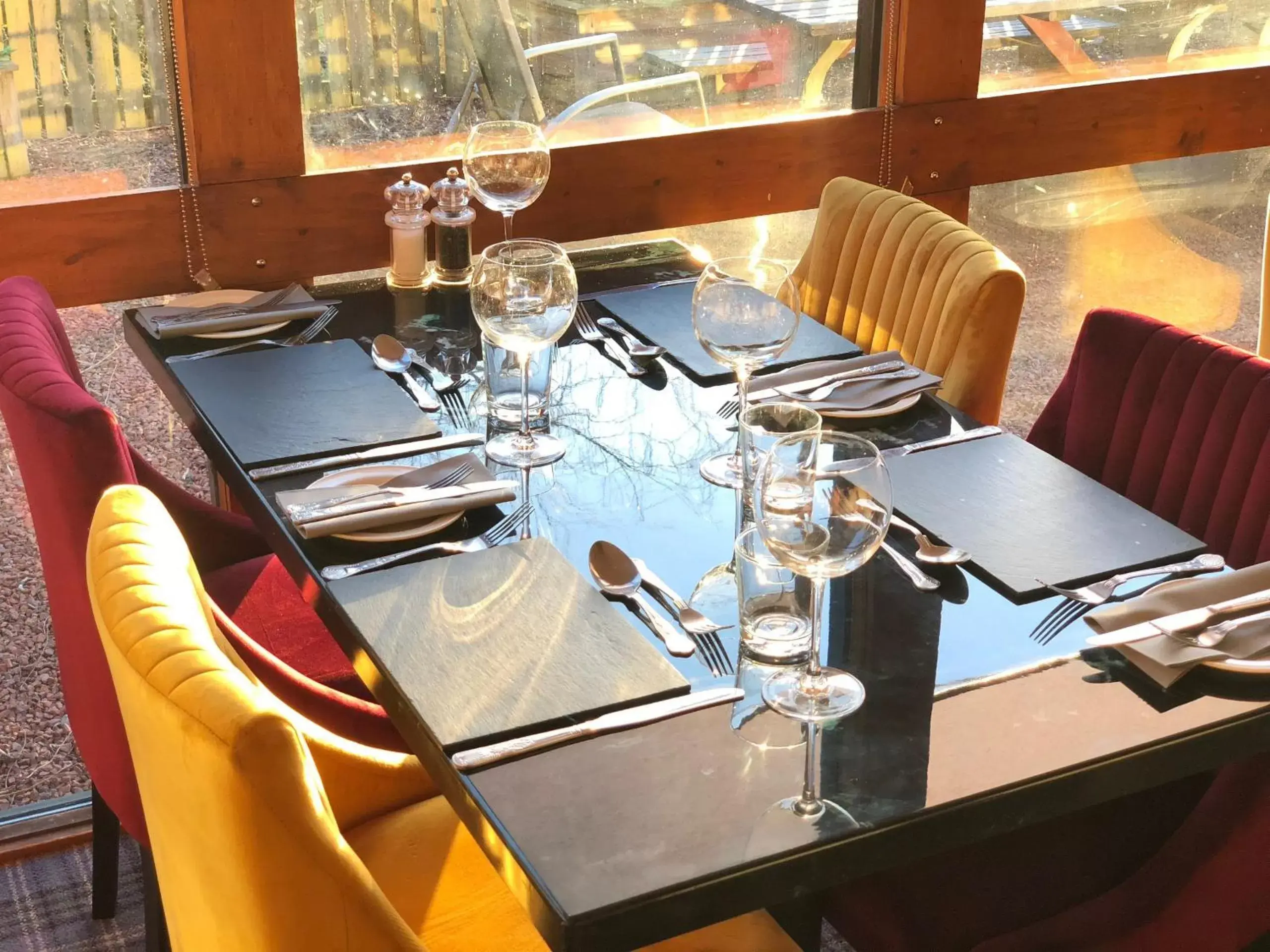 Dining area, Restaurant/Places to Eat in The Blue Bell Crookham