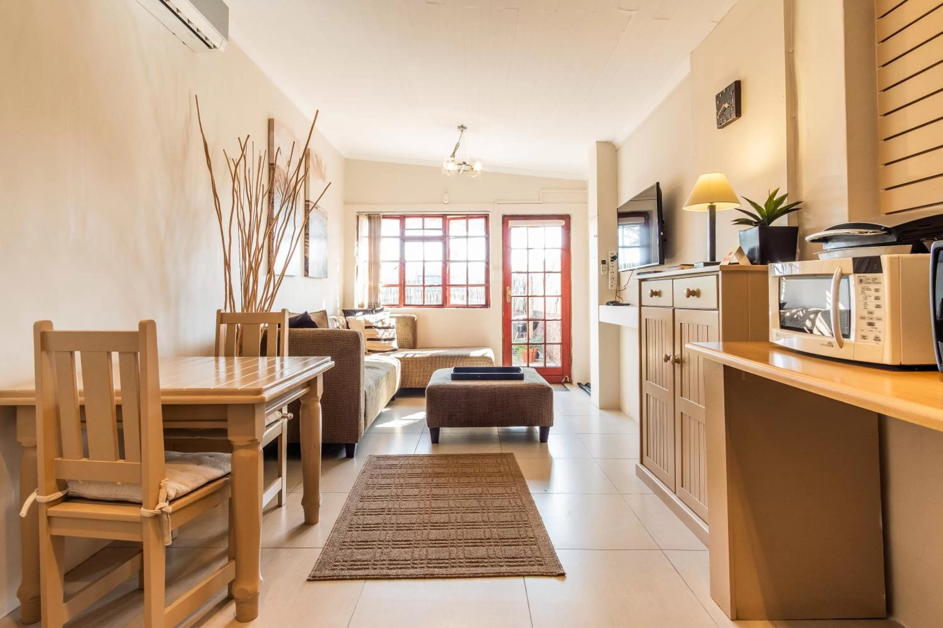 Lounge or bar in Treetops Guesthouse