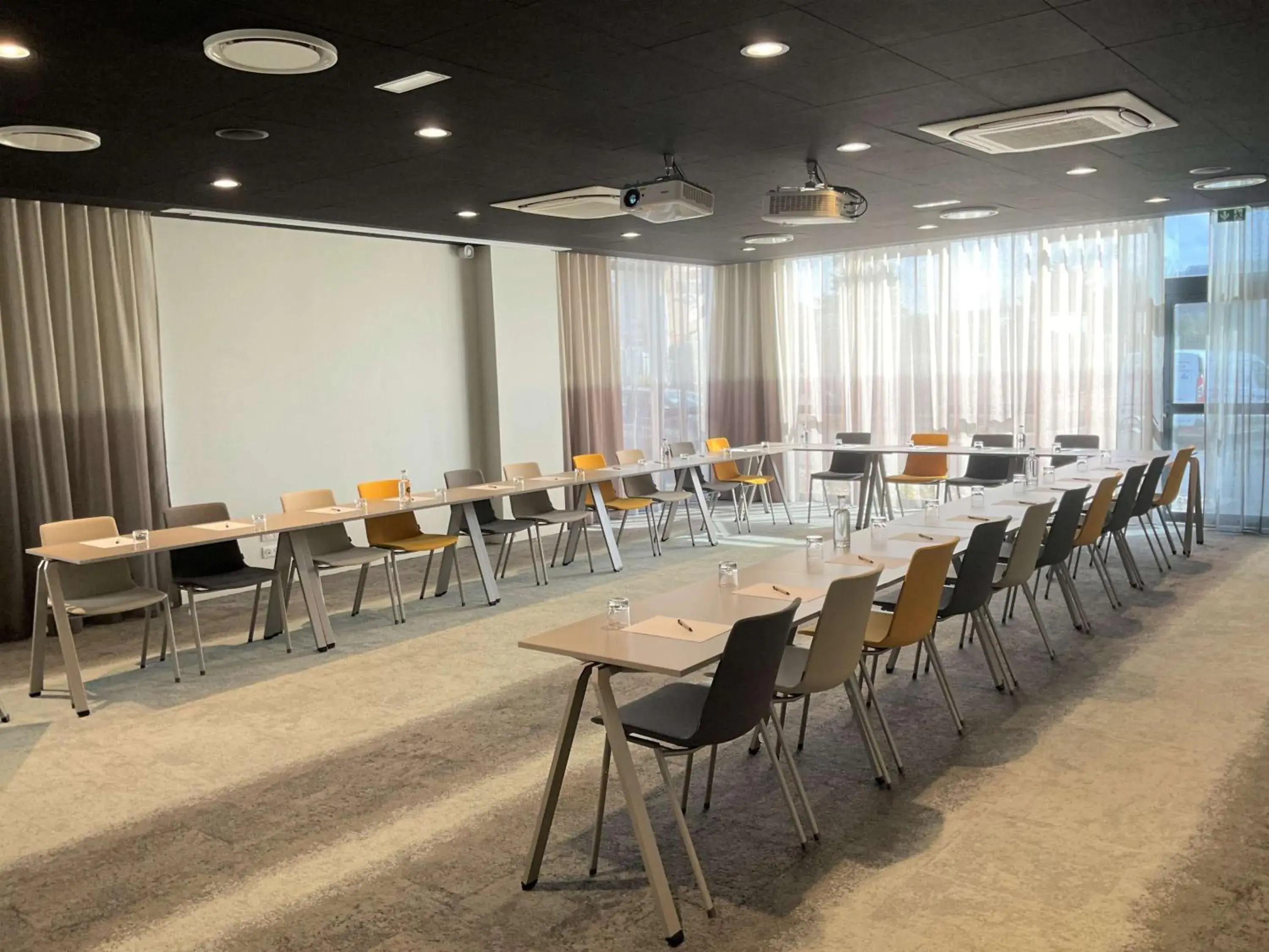 Meeting/conference room in Brit Hotel Ker Lann Aeroport