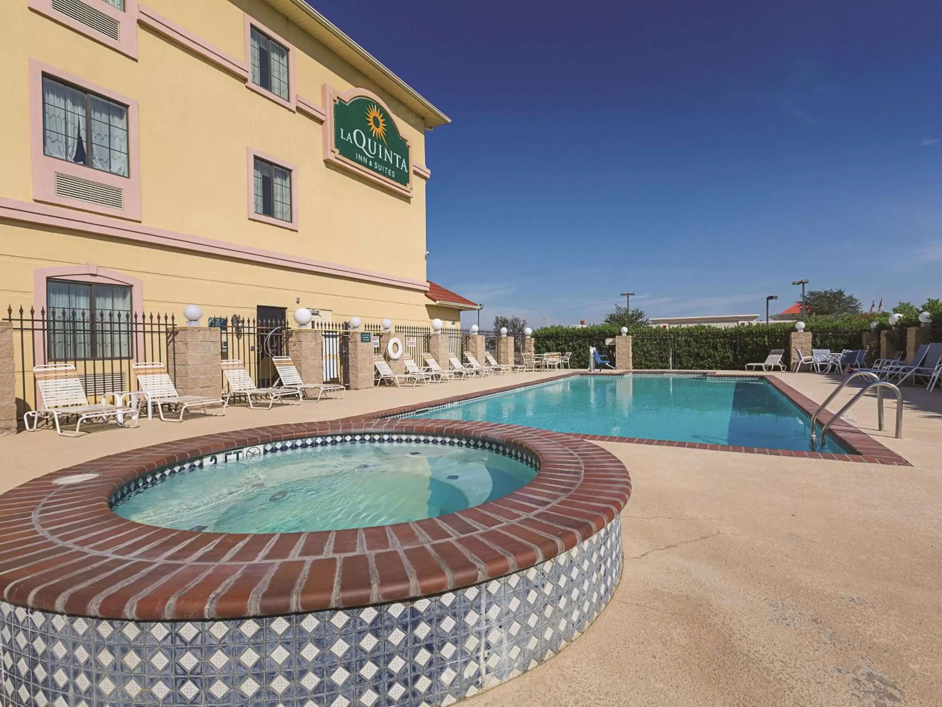Property building, Swimming Pool in La Quinta by Wyndham Alvarado
