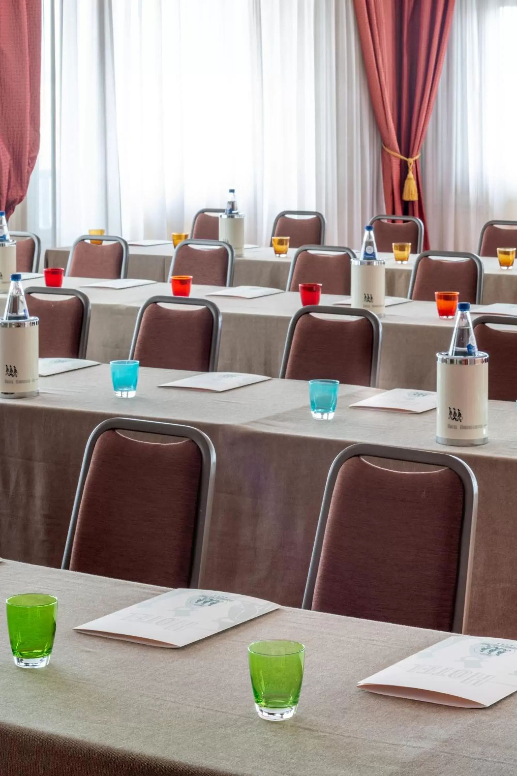 Business facilities, Business Area/Conference Room in Hotel Ambasciatori