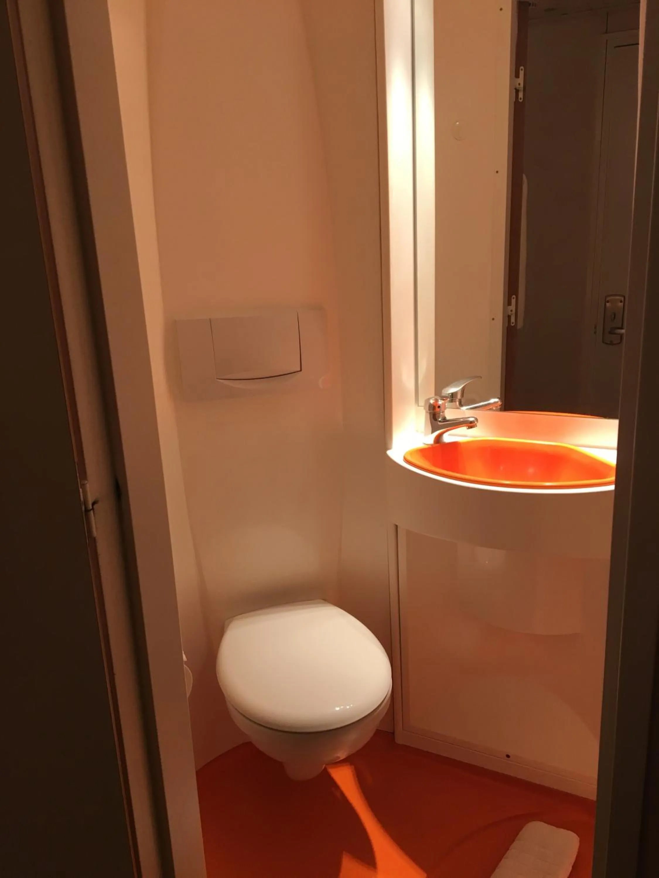 Bathroom in easyHotel South Kensington