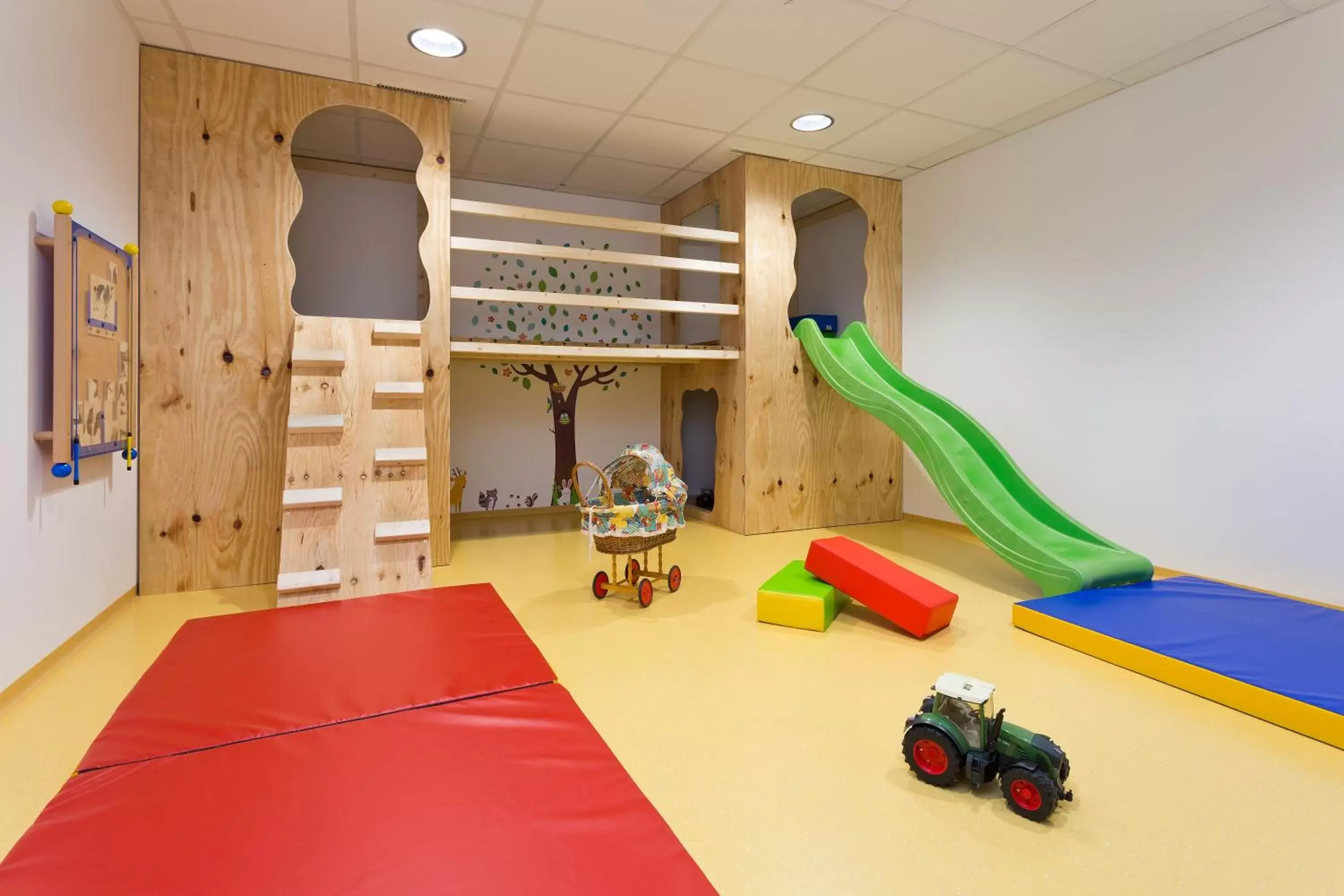 Area and facilities, Children's Play Area in Hotel Zum Mohren