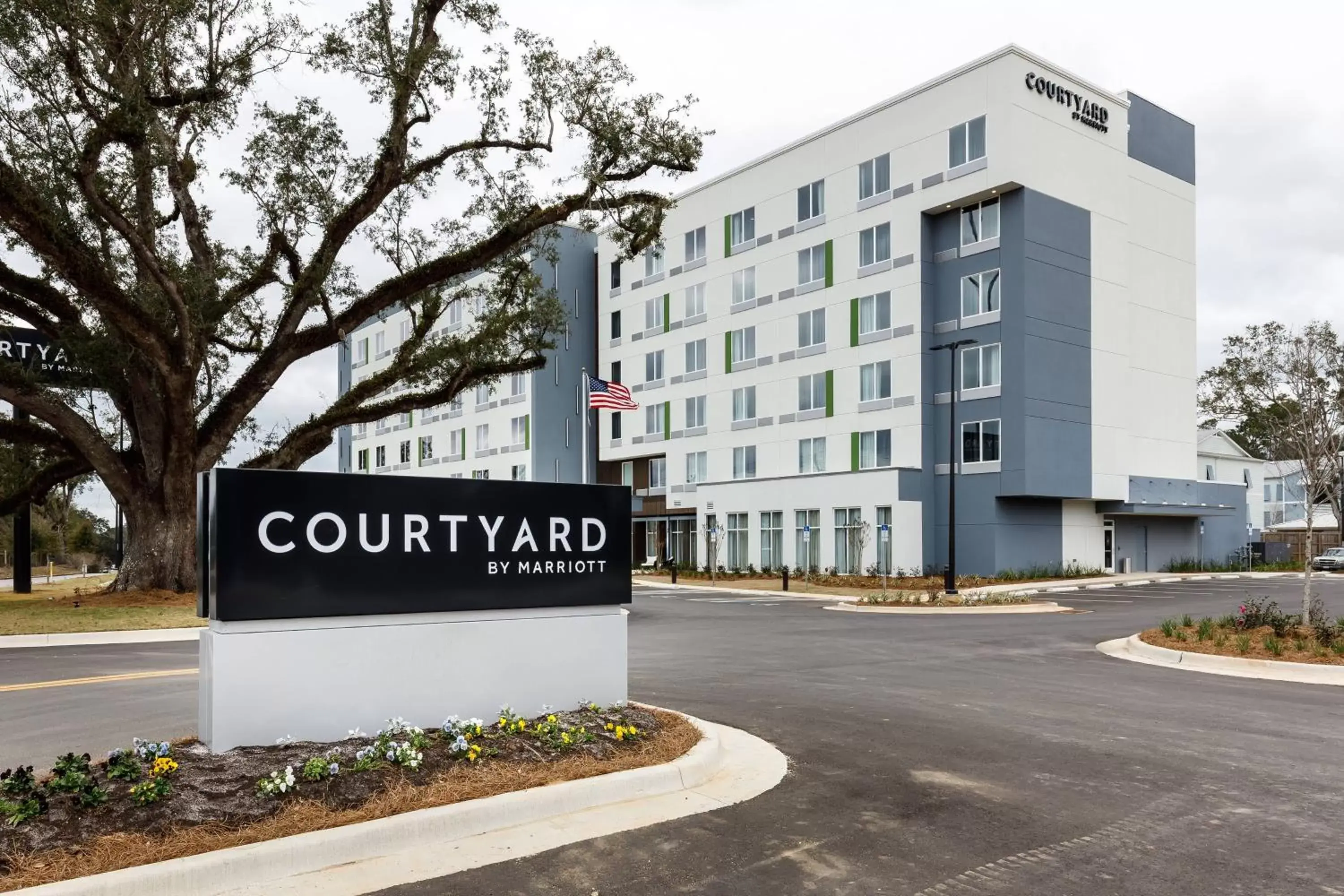 Property Building in Courtyard by Marriott Pensacola West