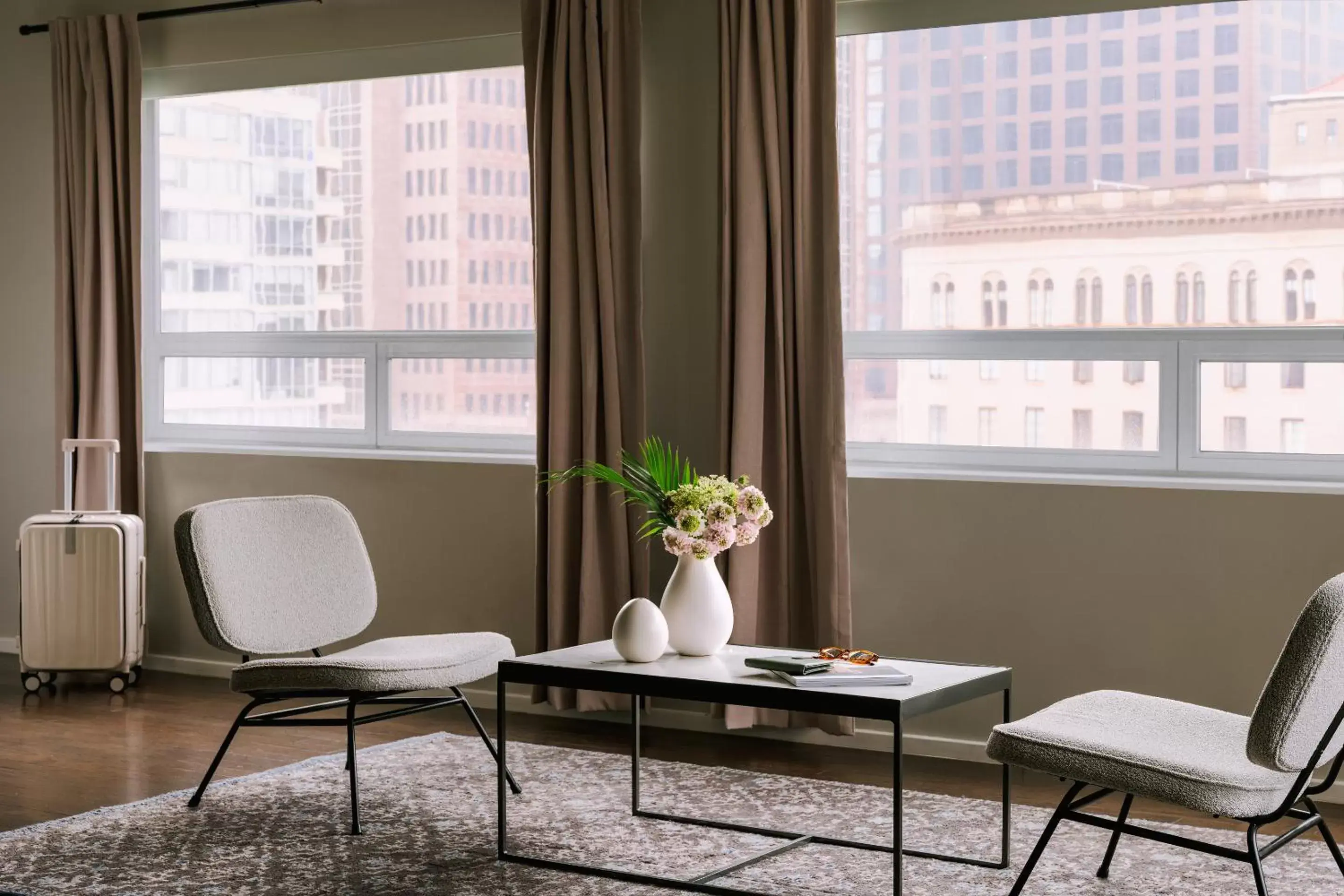 Living room, Seating Area in Sonder at Commerce