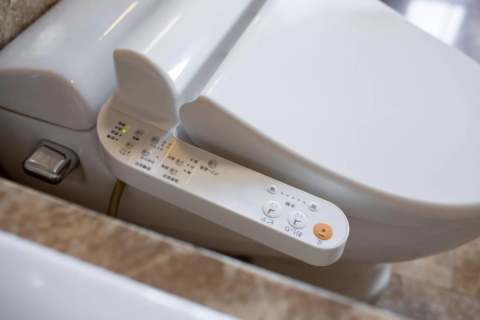 Toilet in Nesta Hotel Hanoi