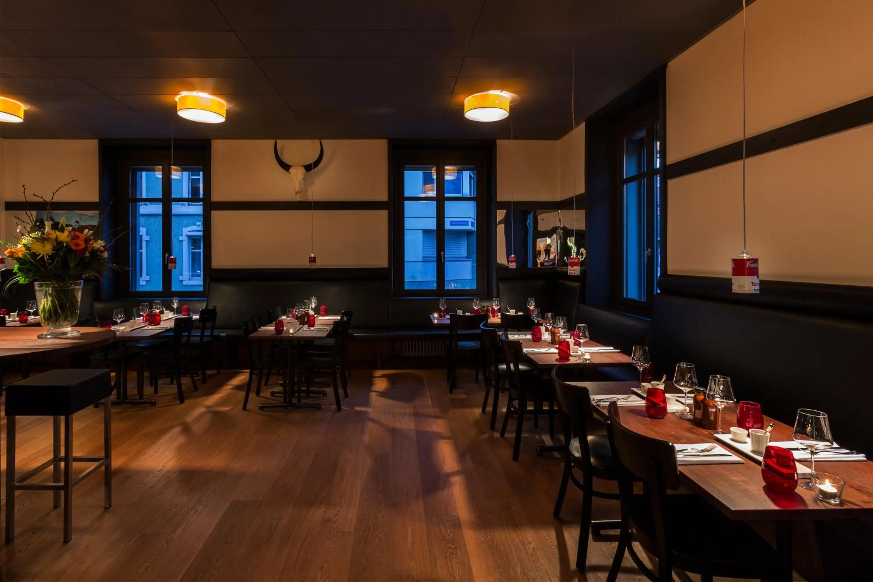 Restaurant/places to eat in easyHotel Basel - self service and self check-in