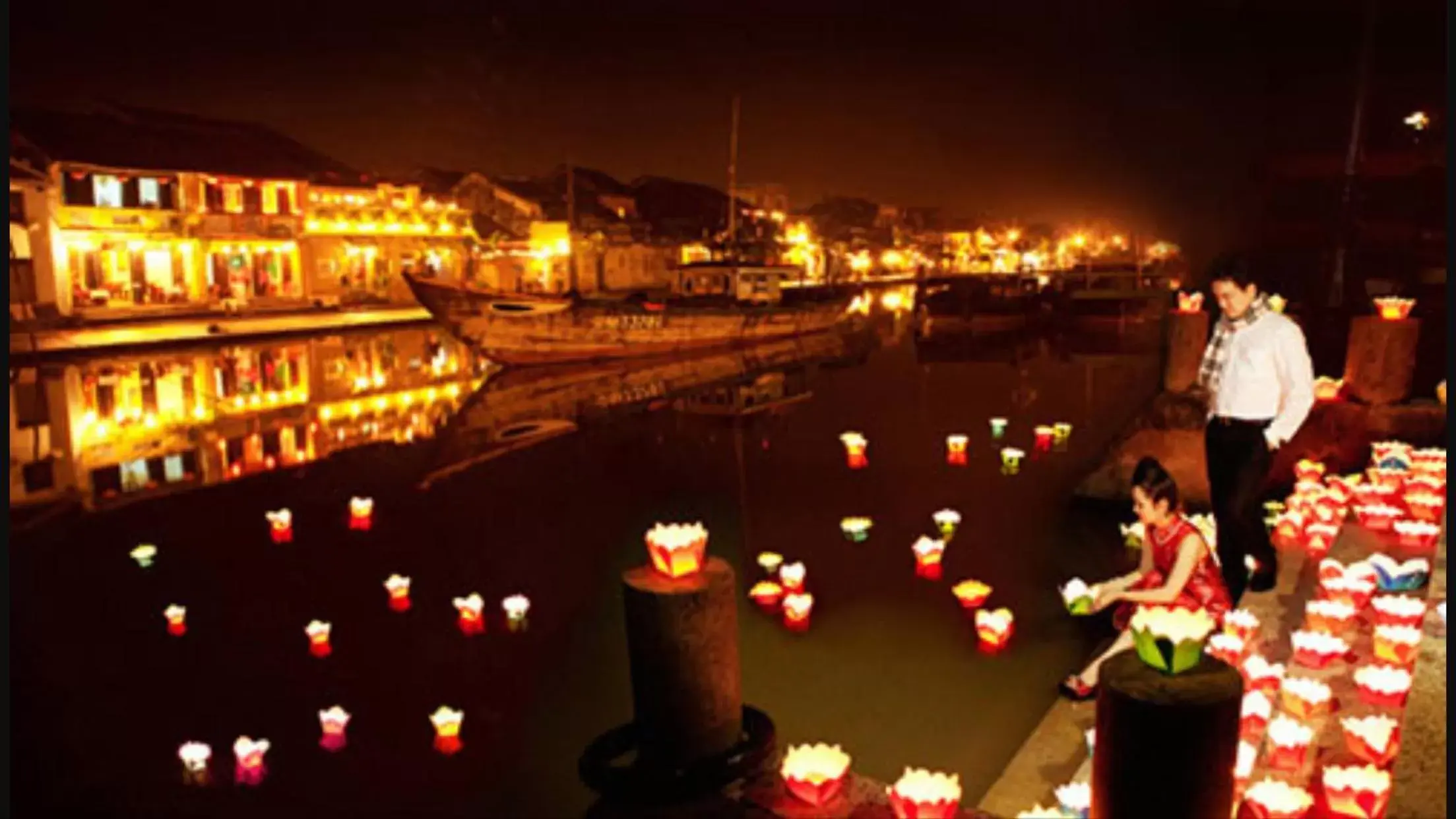 Evening entertainment in Hoi An Discovery Villa